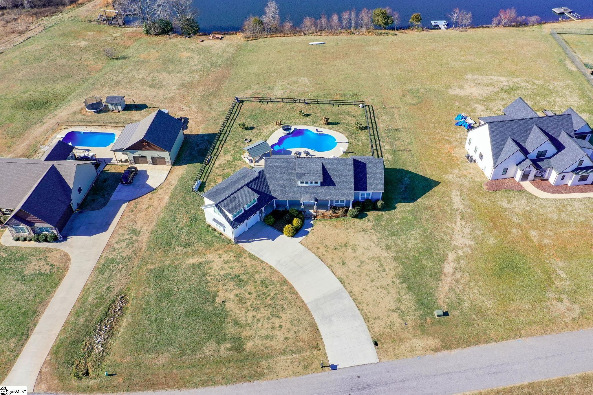 110 S Stallion Drive