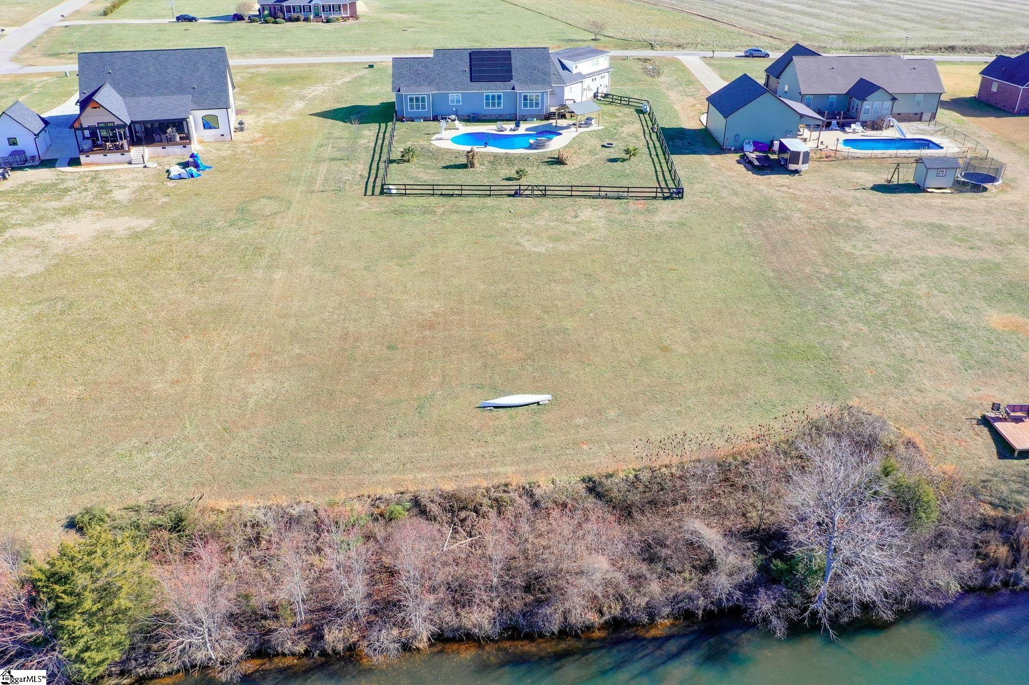 110 S Stallion Drive