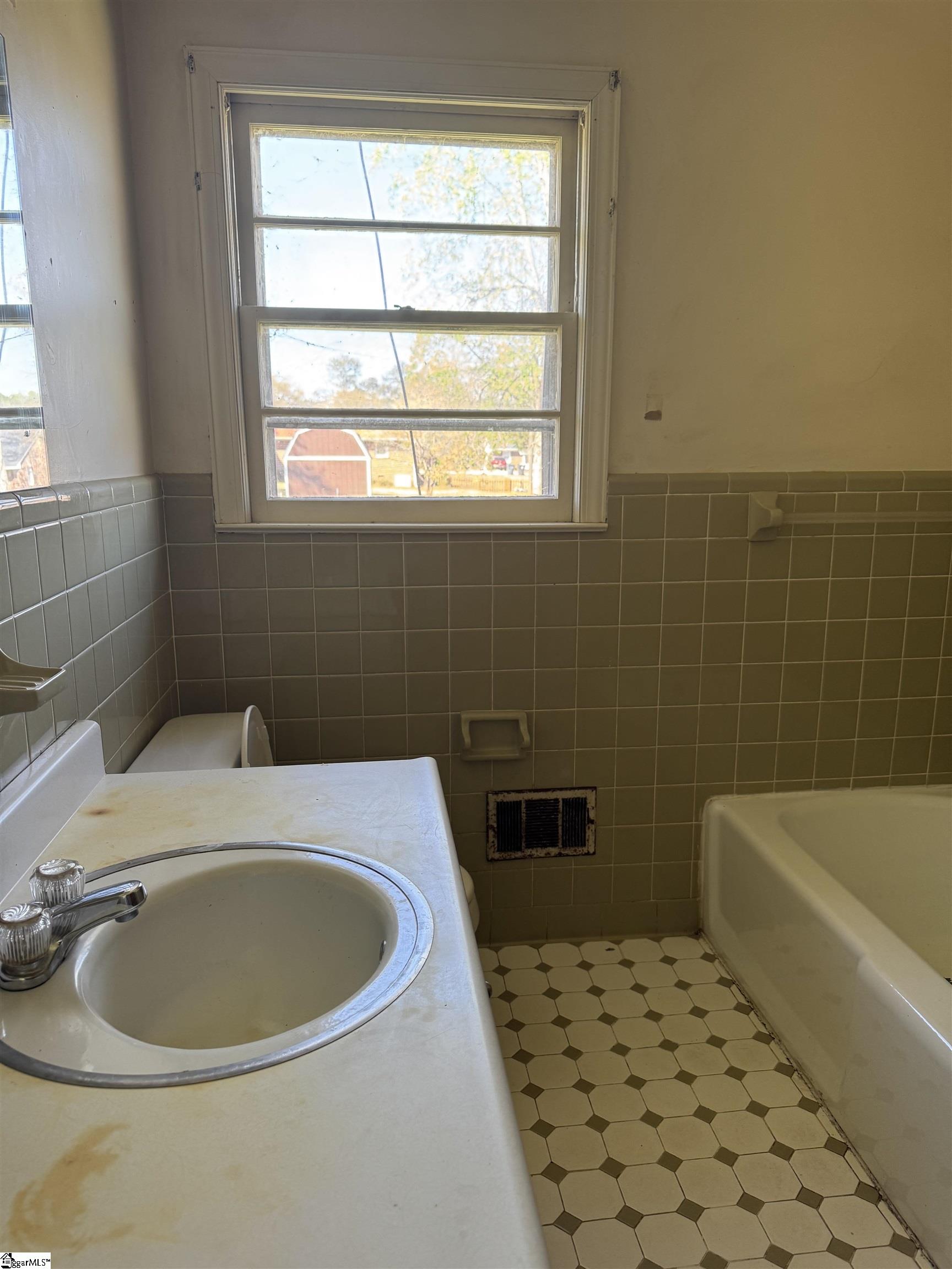 203 Montgomery Street