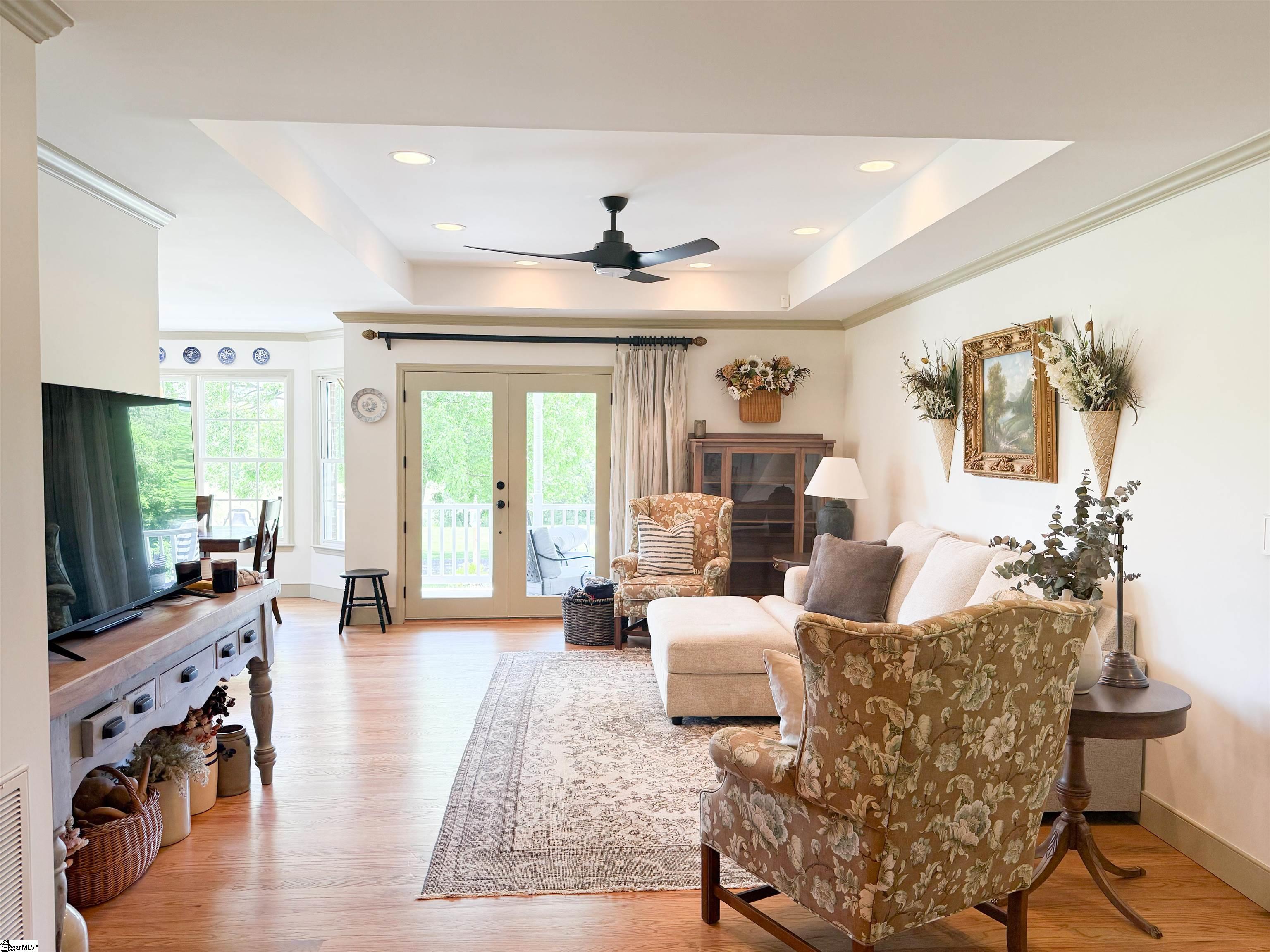 6050 Cross Anchor Road