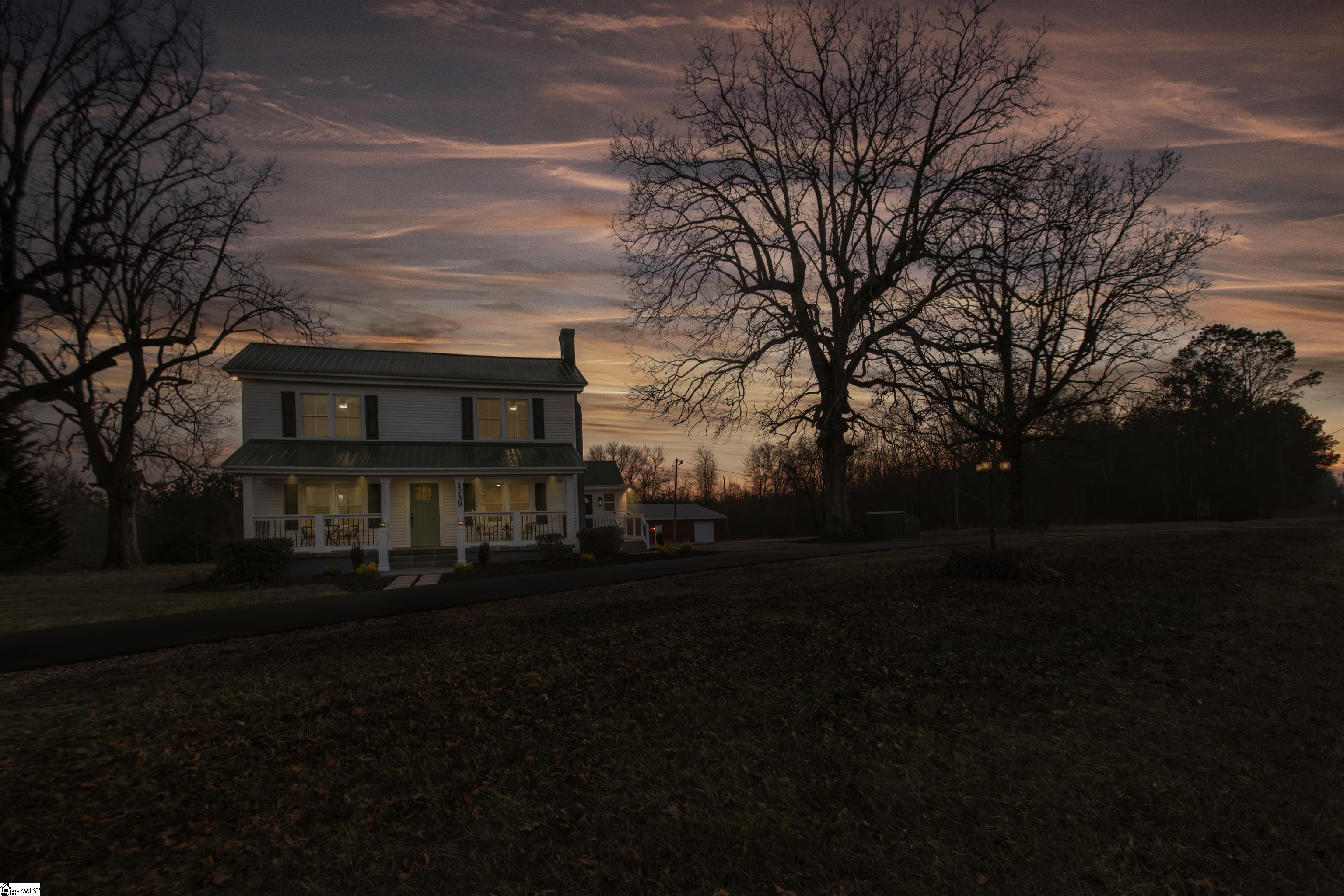 1739 Highway 418