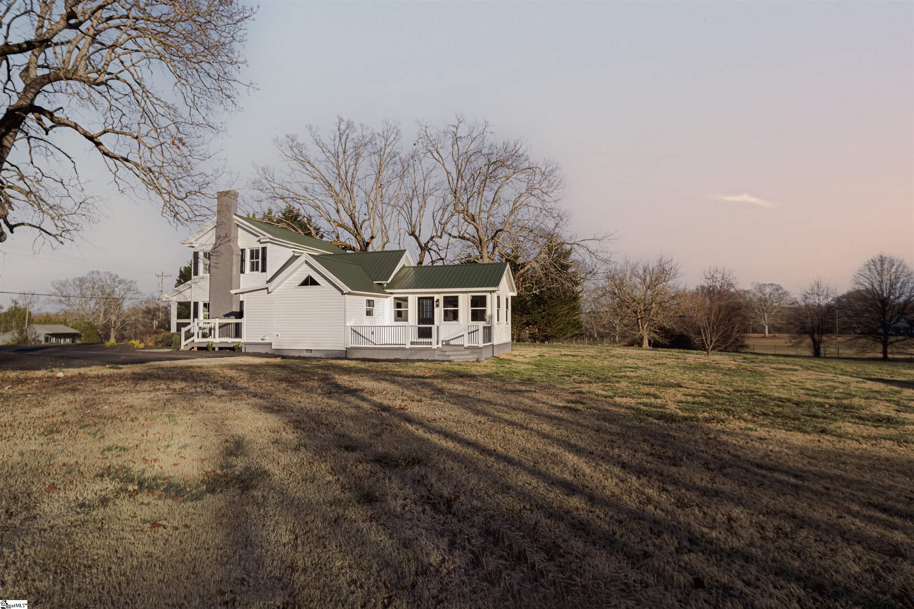 1739 Highway 418