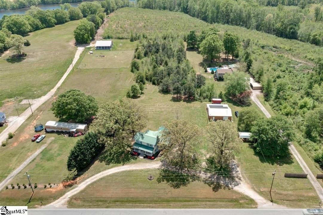 1739 Highway 418