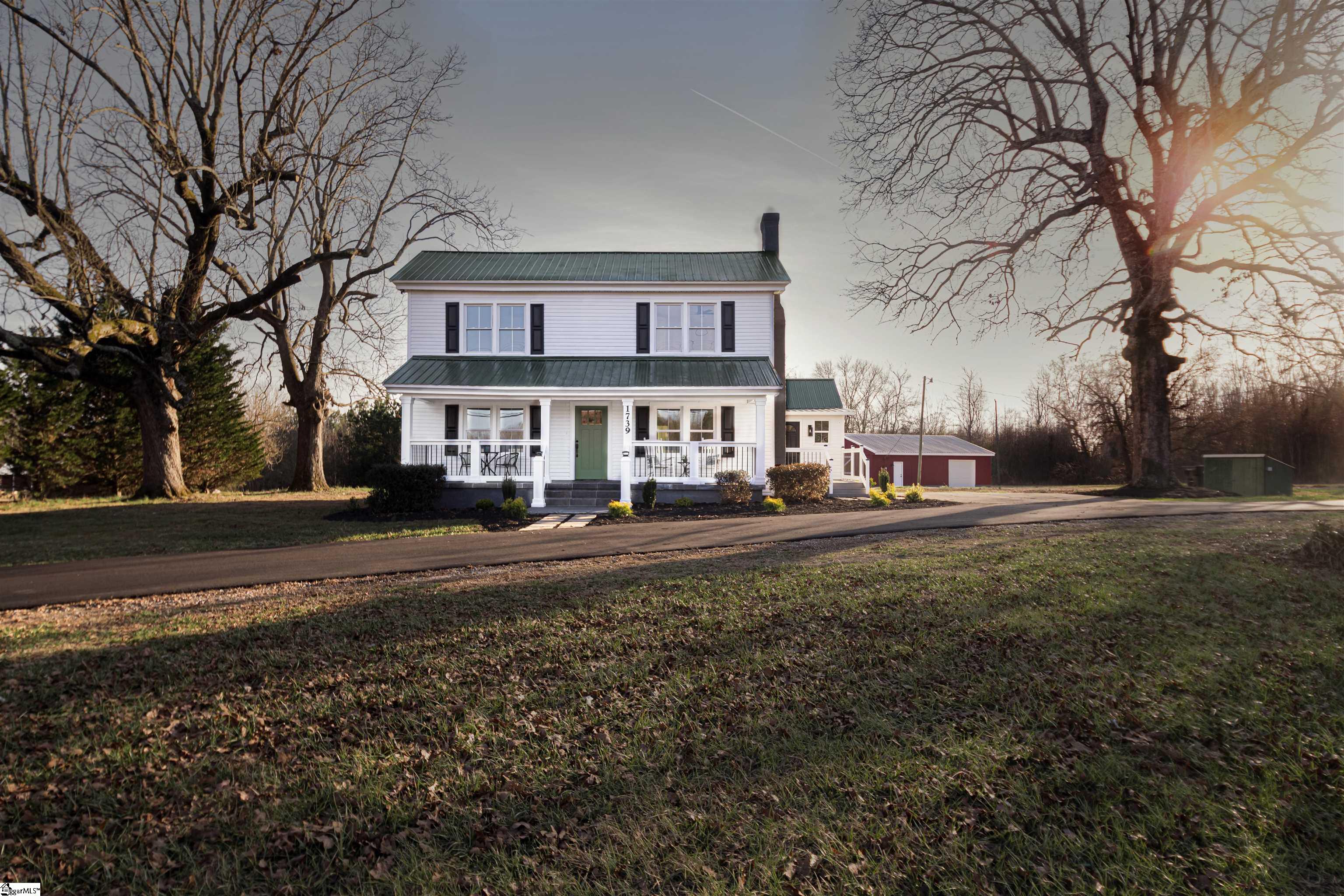 1739 Highway 418
