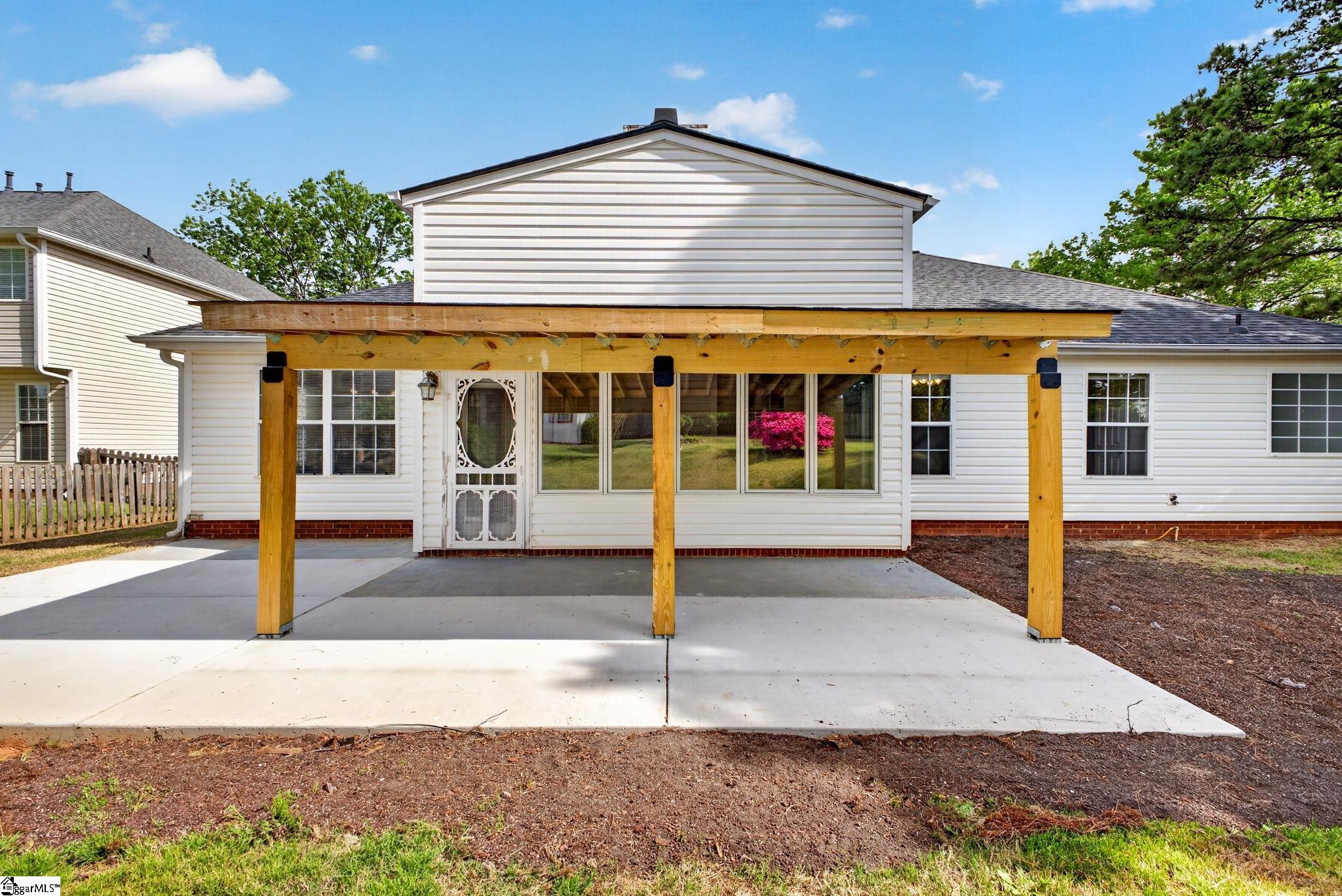 196 Birkhall Circle