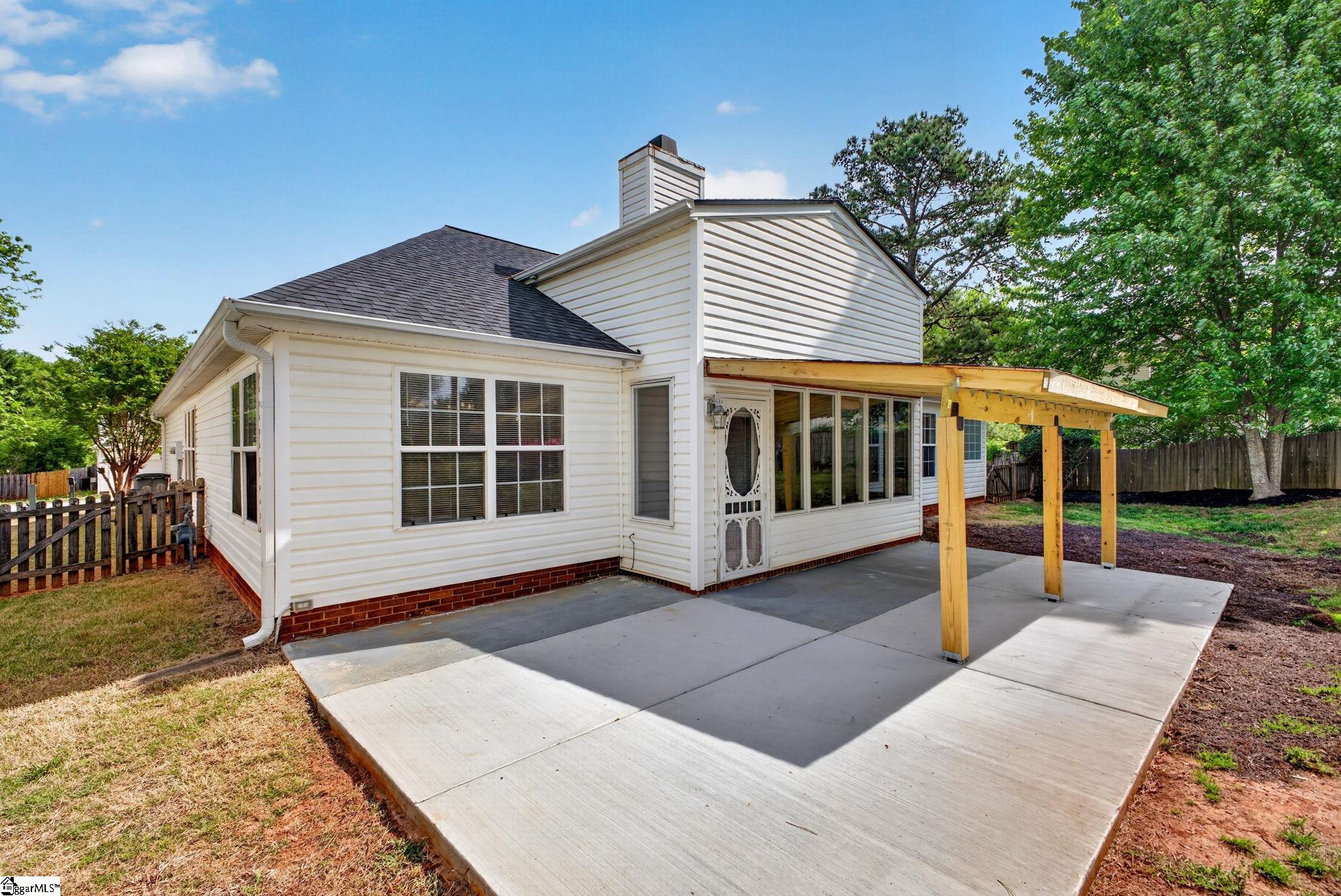 196 Birkhall Circle
