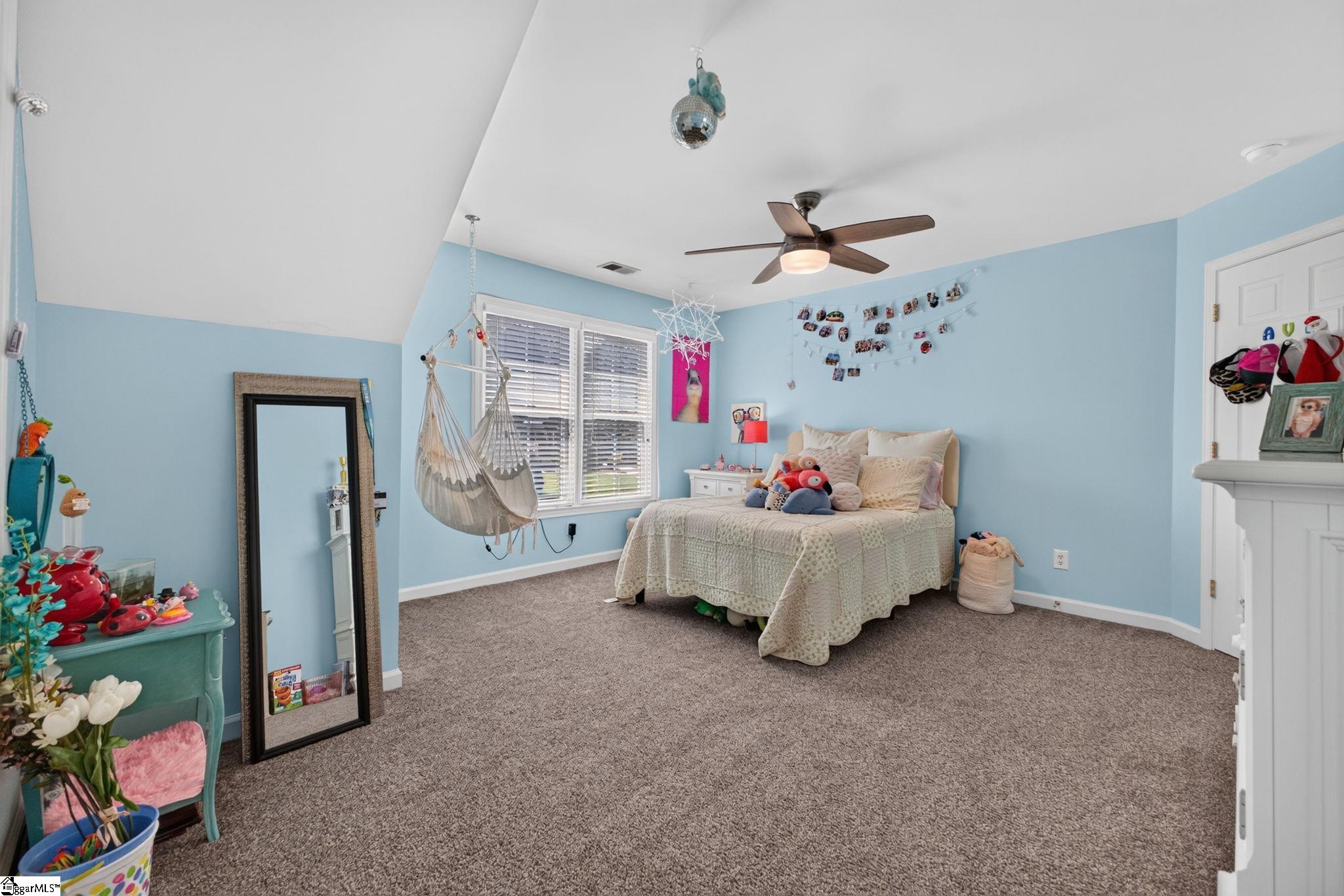 519 Live Oak Court