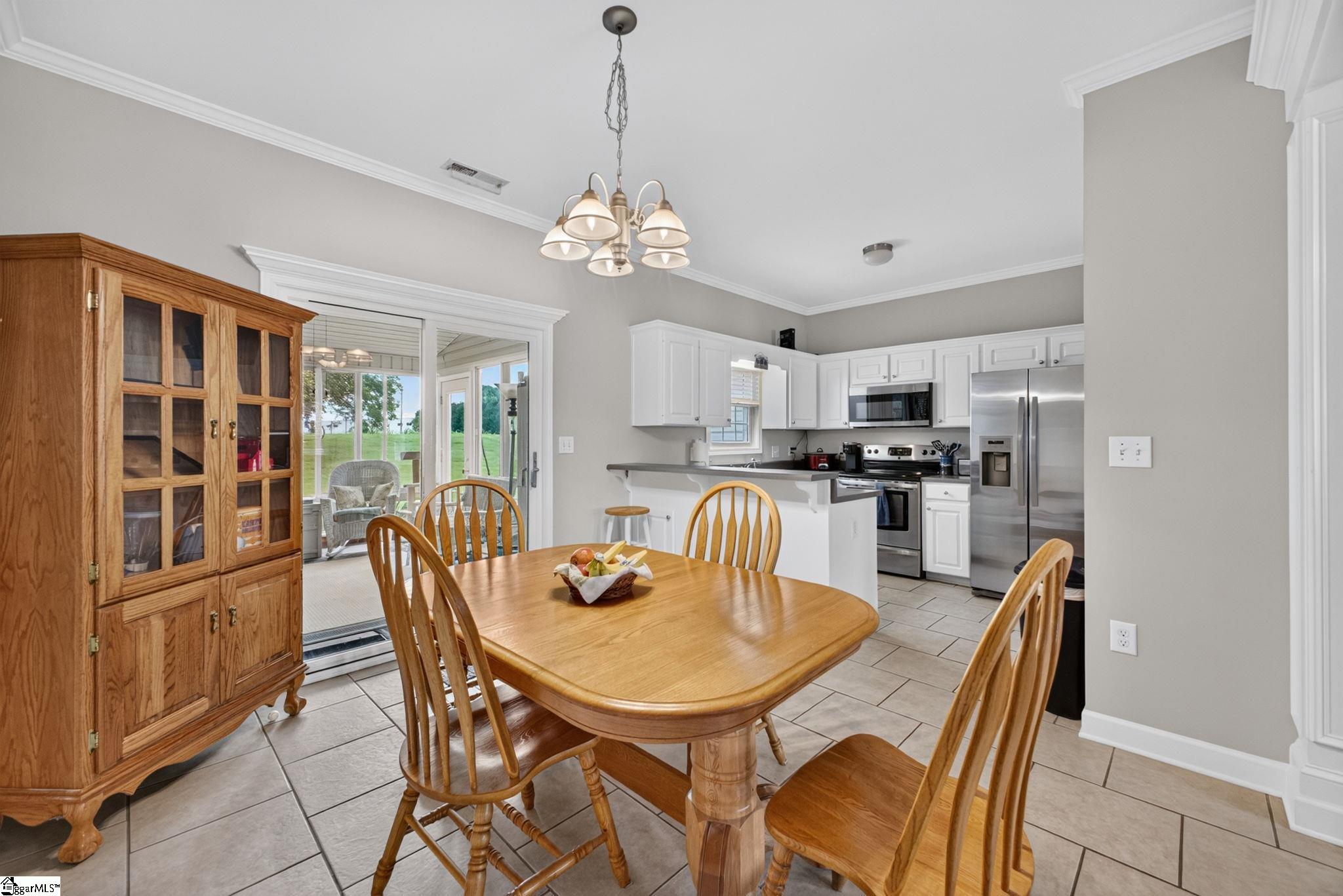 433 Rexford Drive