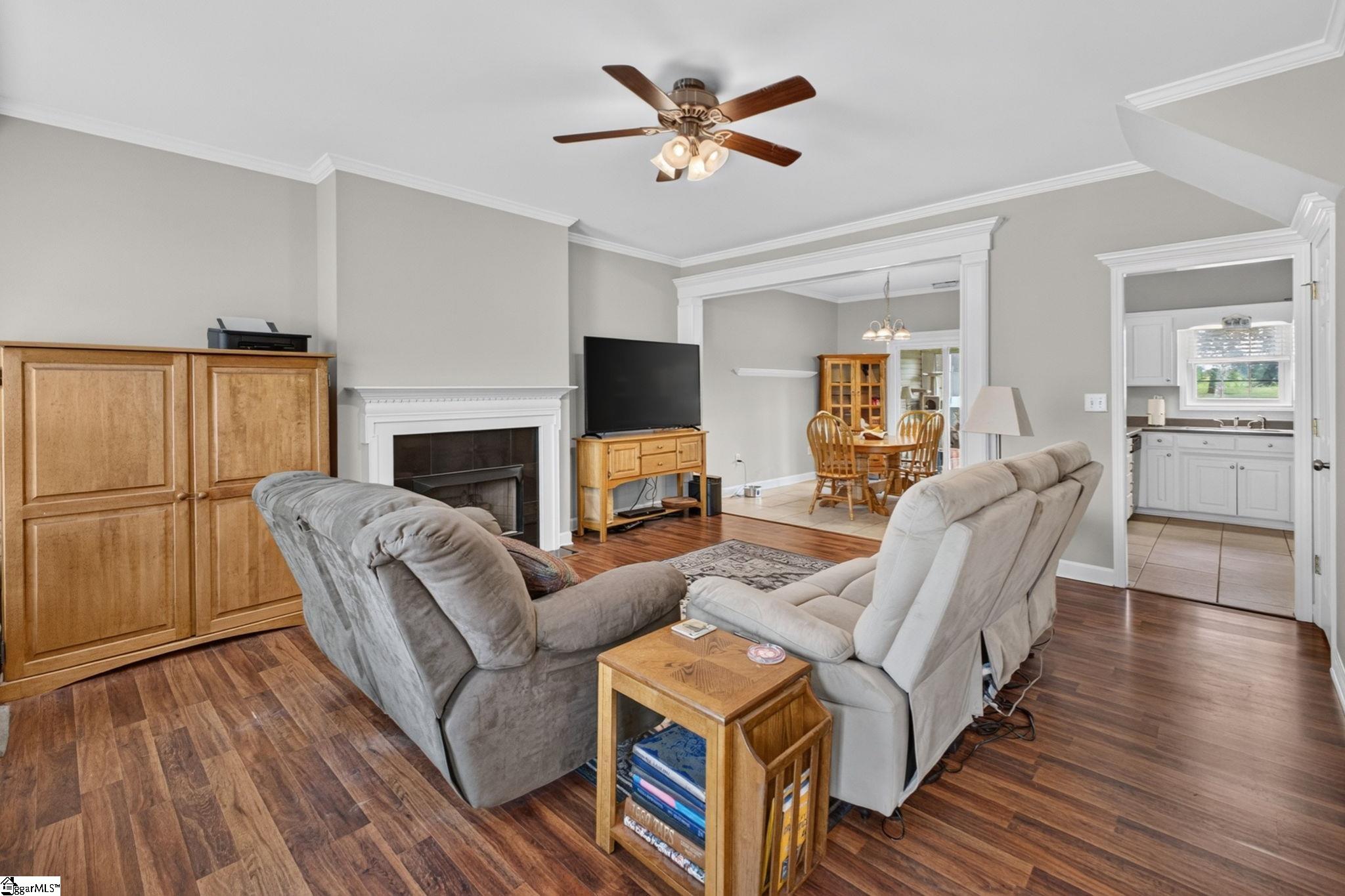 433 Rexford Drive