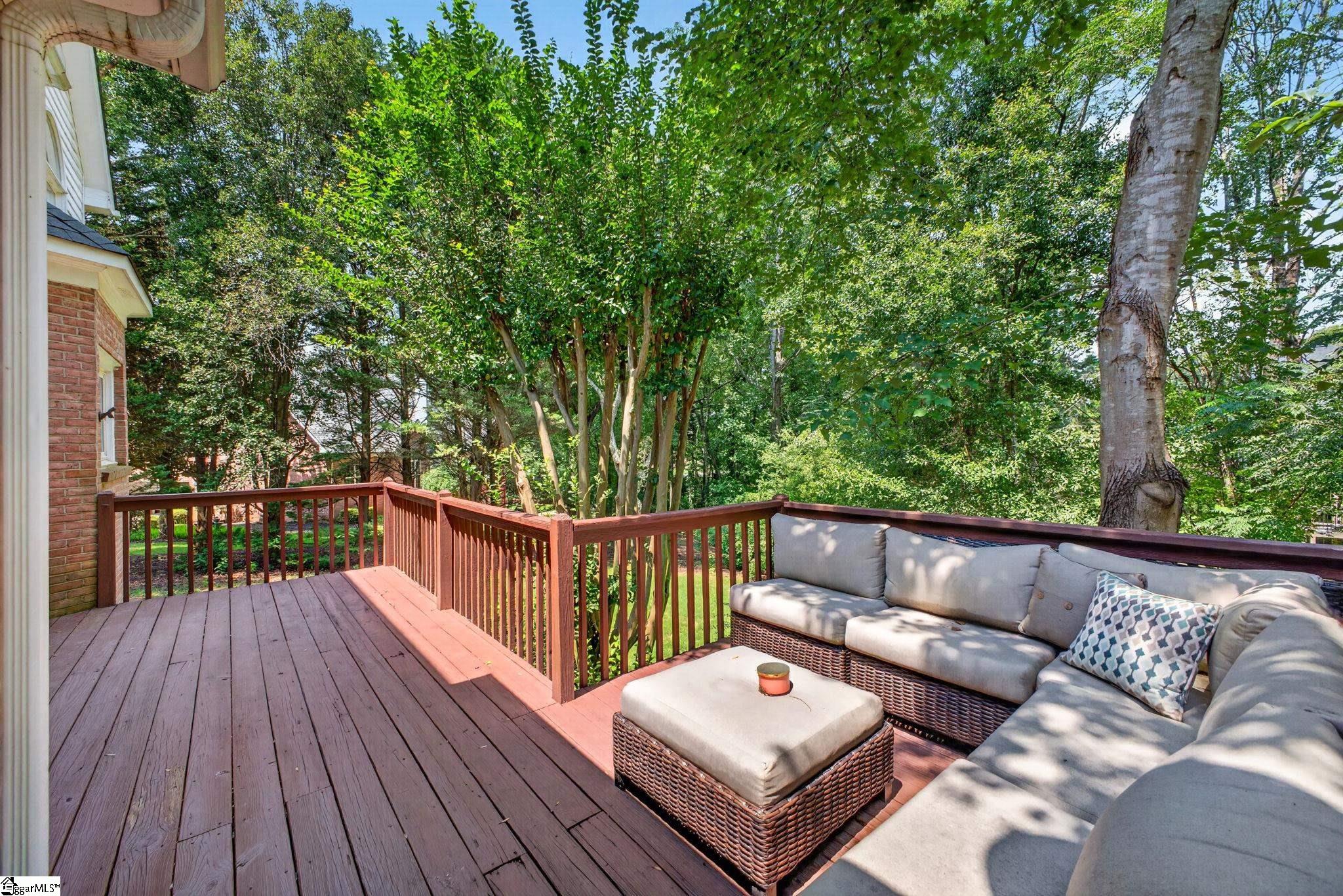 519 Live Oak Court