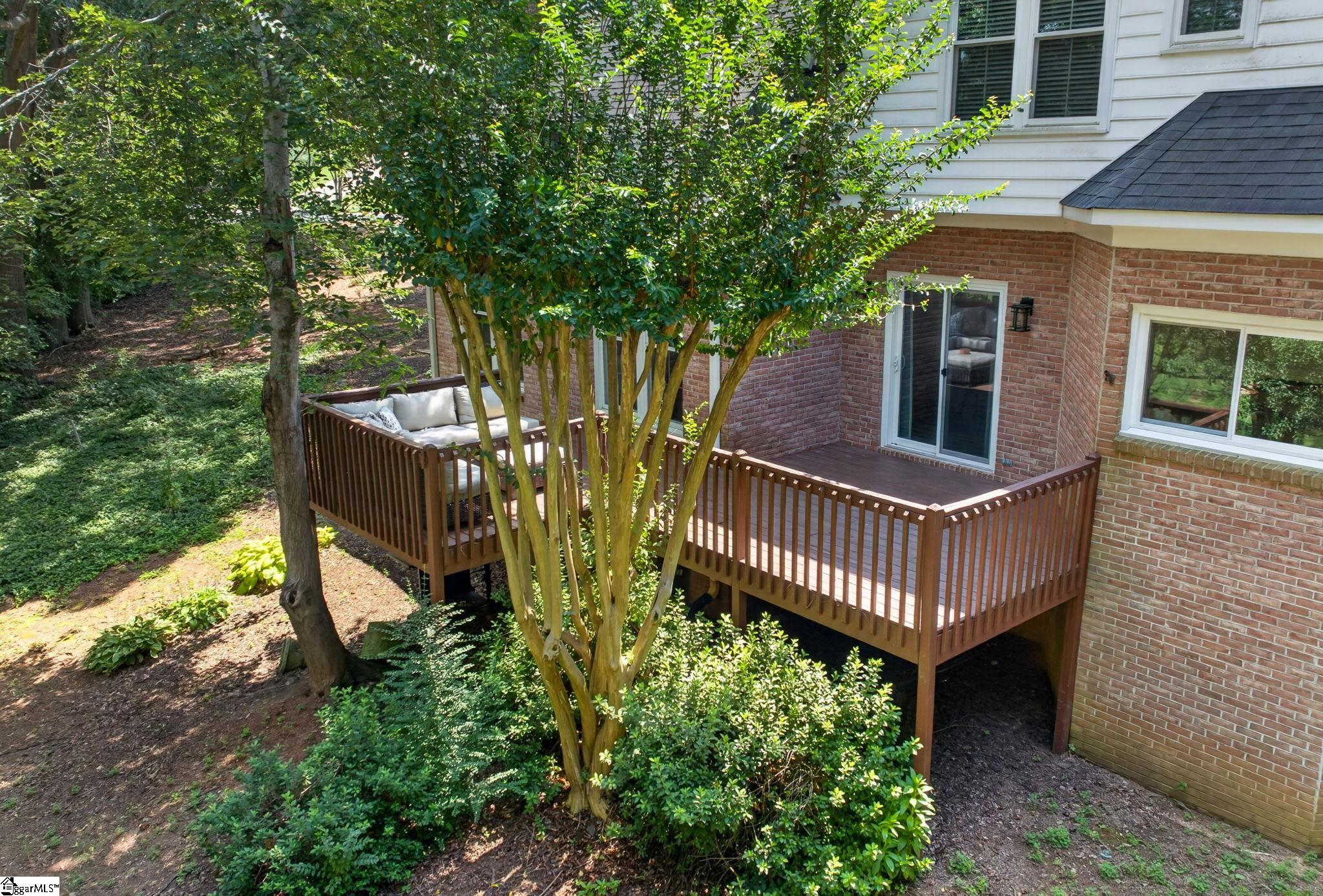 519 Live Oak Court
