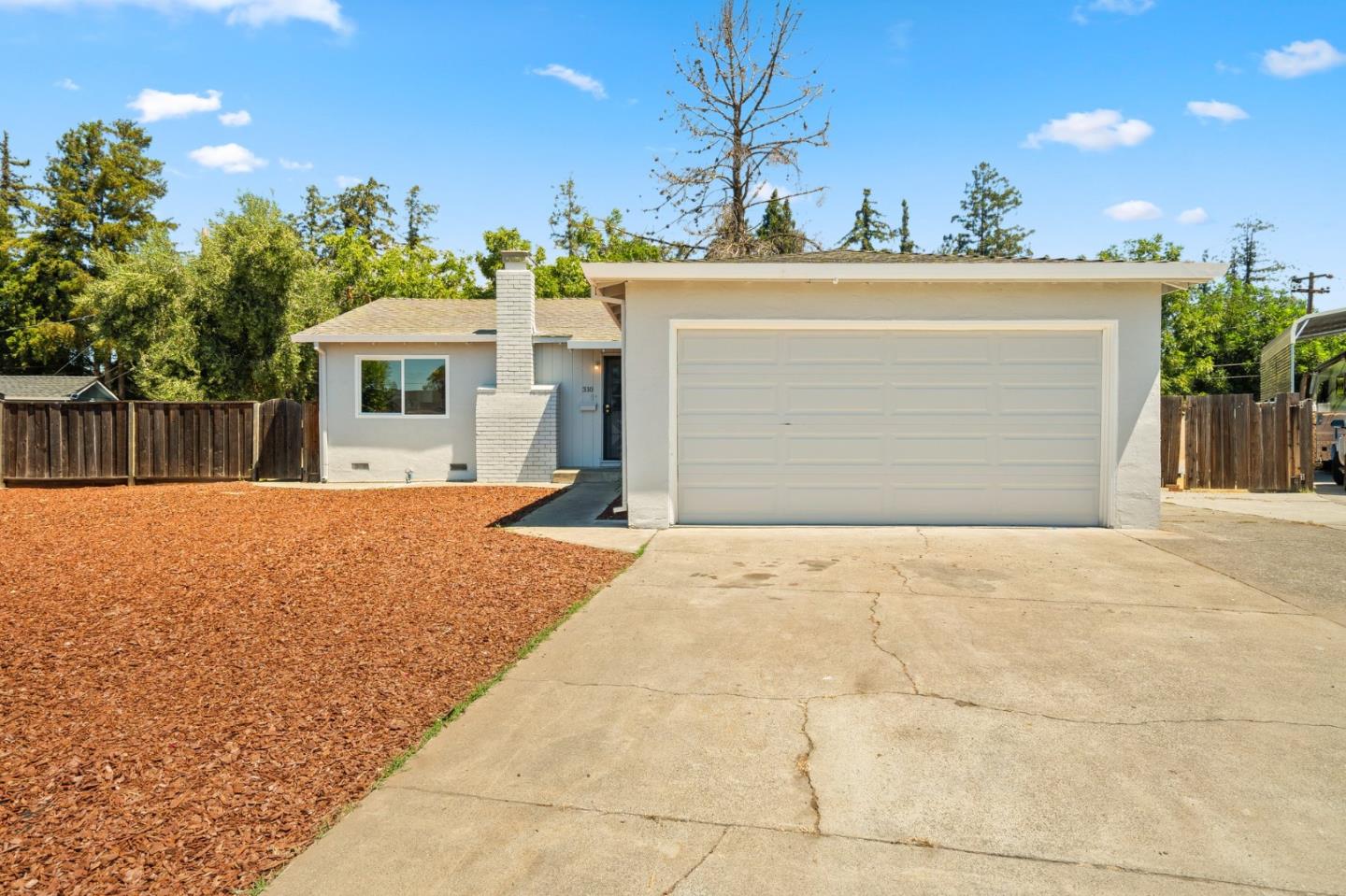 310 Sobrato DR