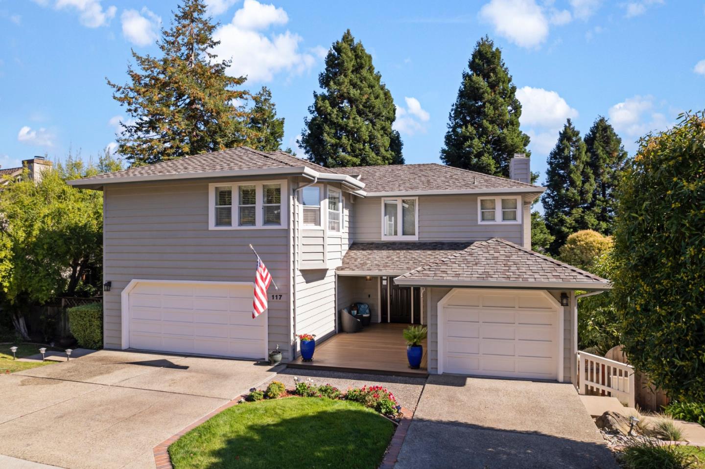 117 Victoria LN