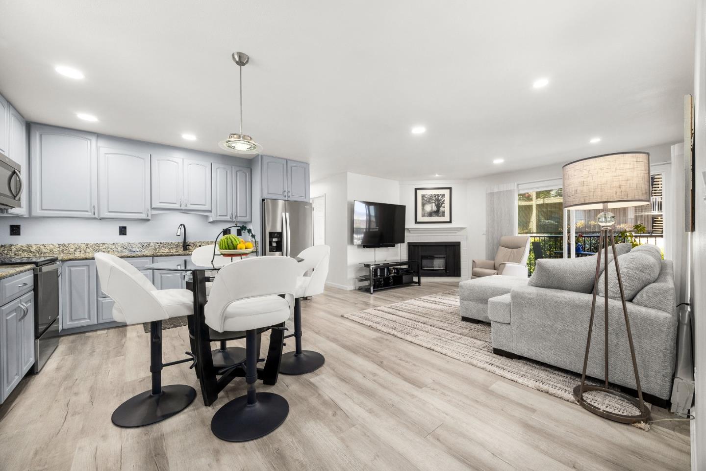 825 Balboa Avenue 102