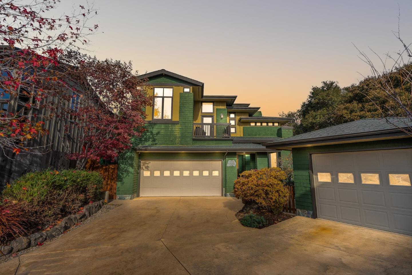 2106 Harborview Court