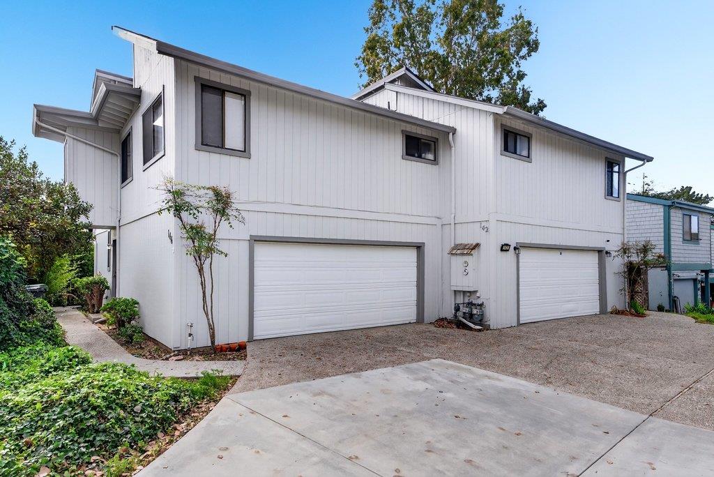 142 Vineyard Court