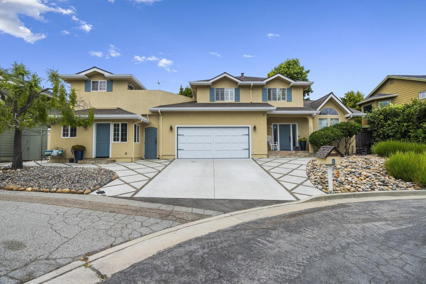 3527 Deanes LN