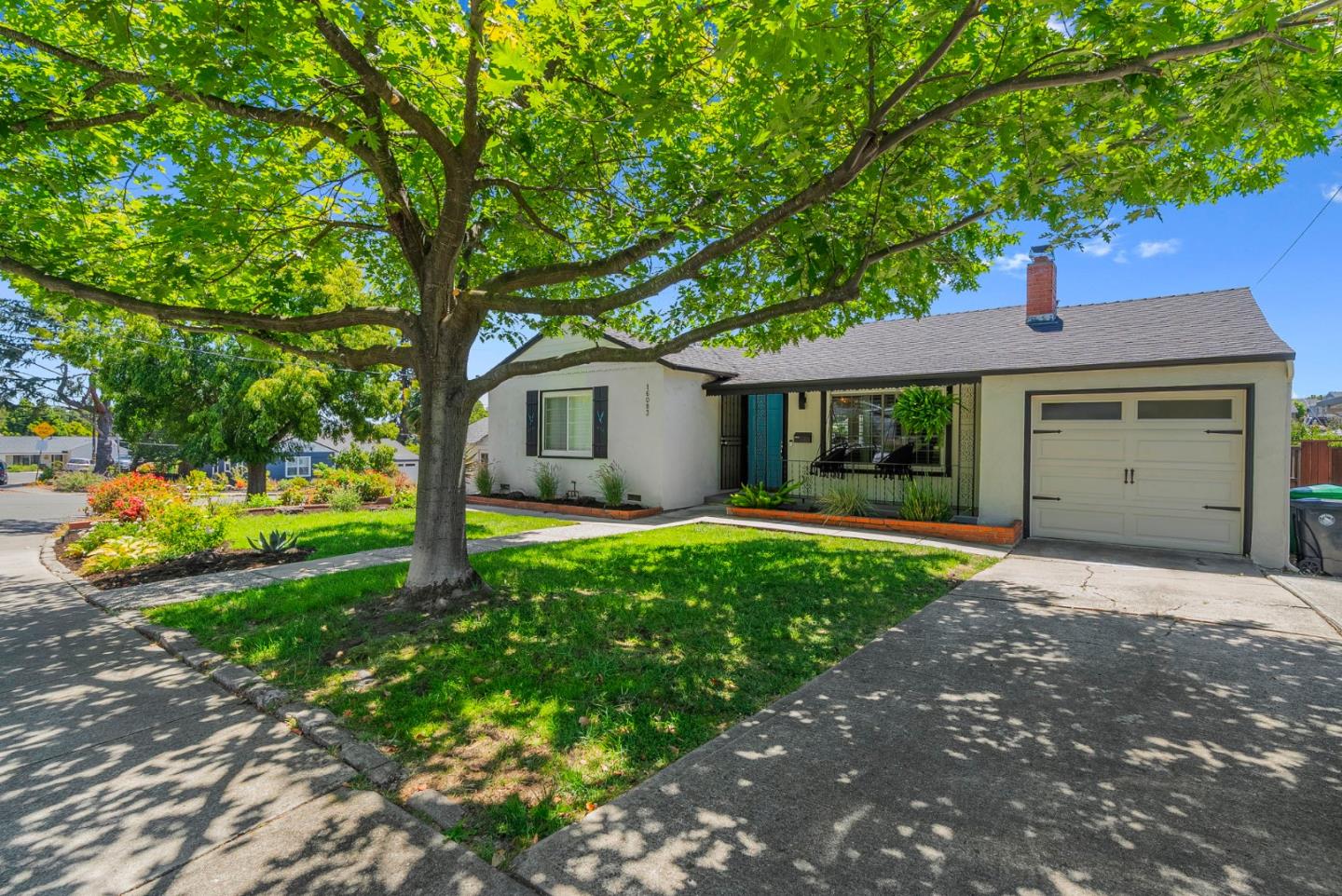 16083 Berkshire DR