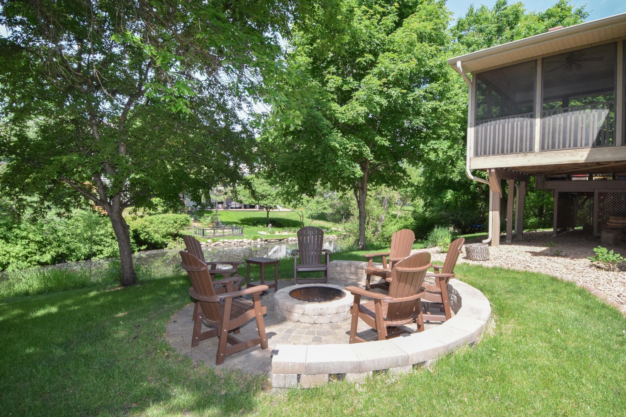 11146 Hillsboro Court