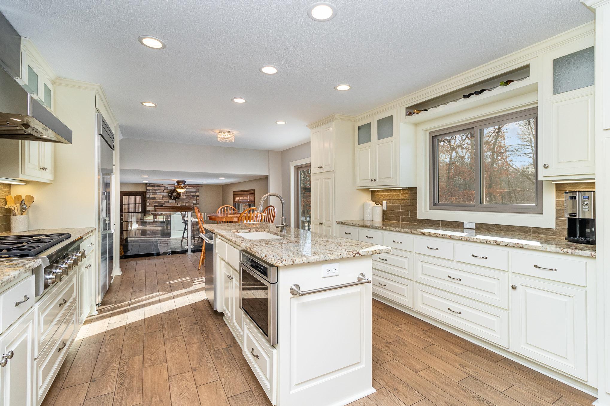 11404 Knollwood Court NE