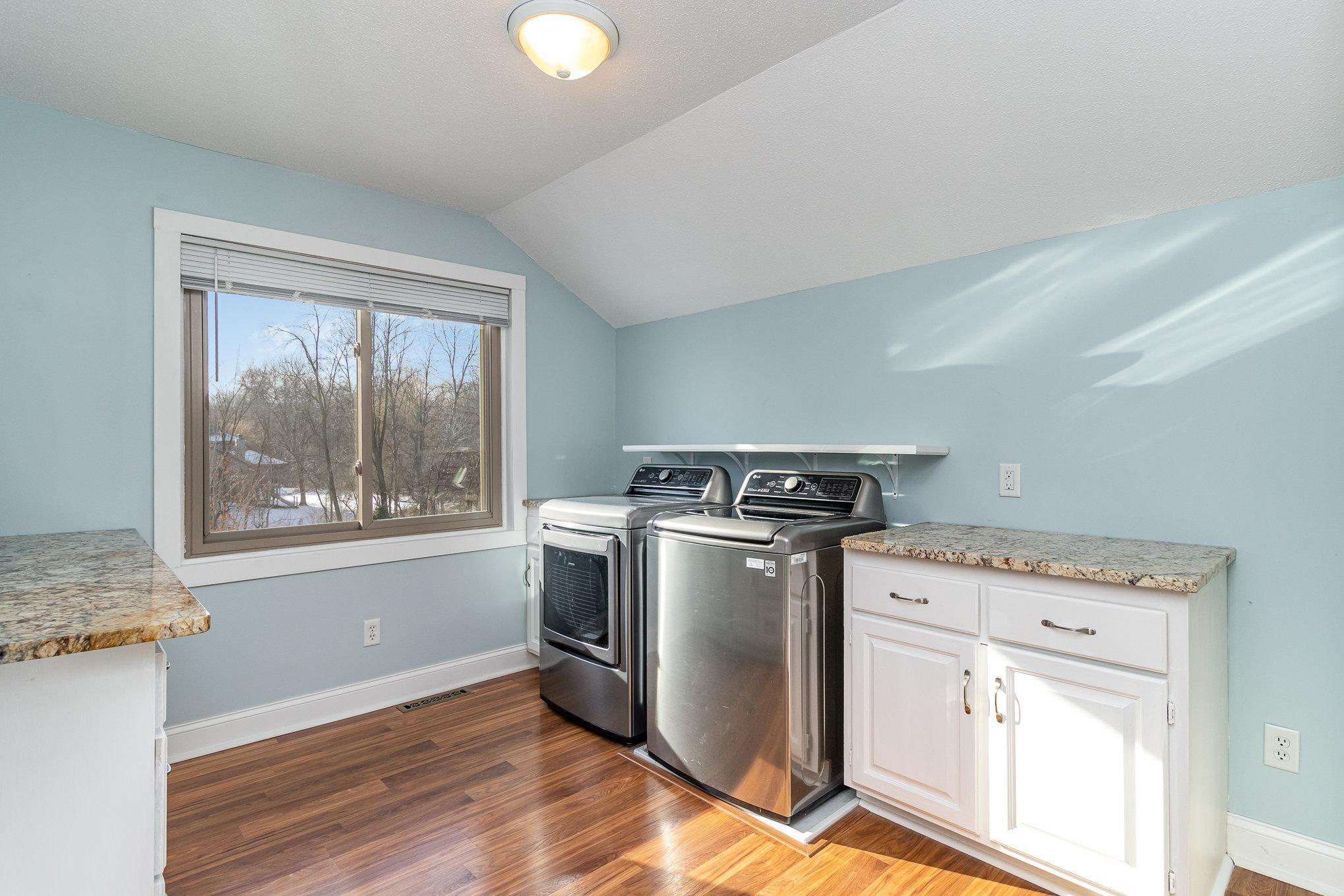 11404 Knollwood Court NE