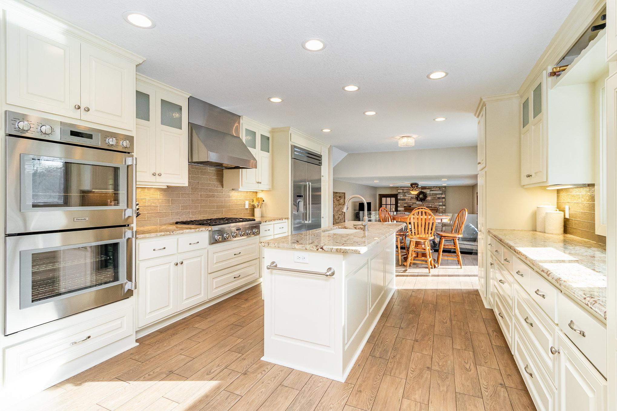 11404 Knollwood Court NE