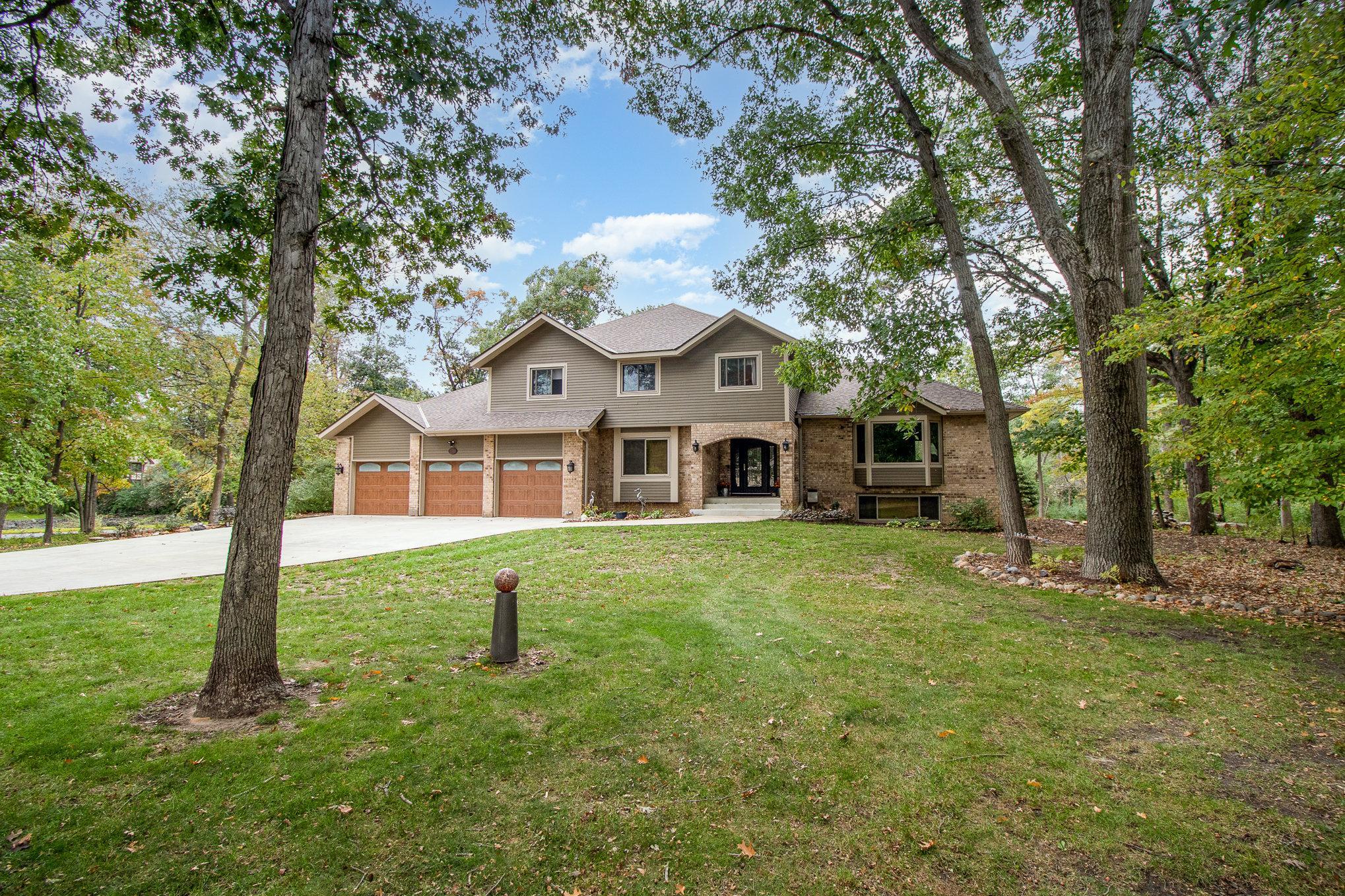 11404 Knollwood Court NE