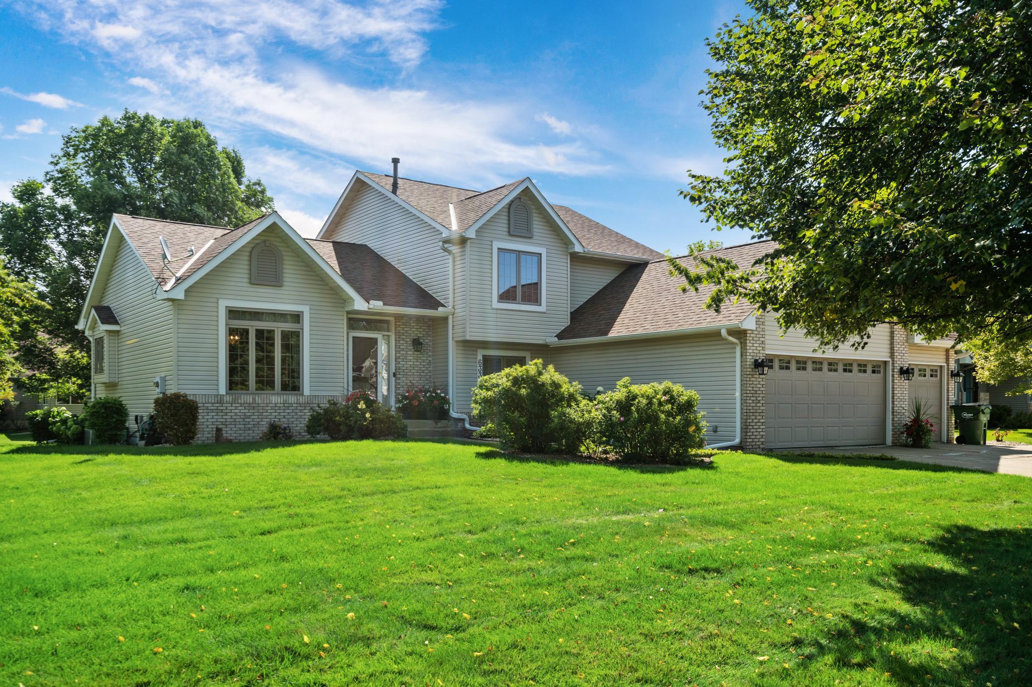 6334 W Shadow Lake Drive