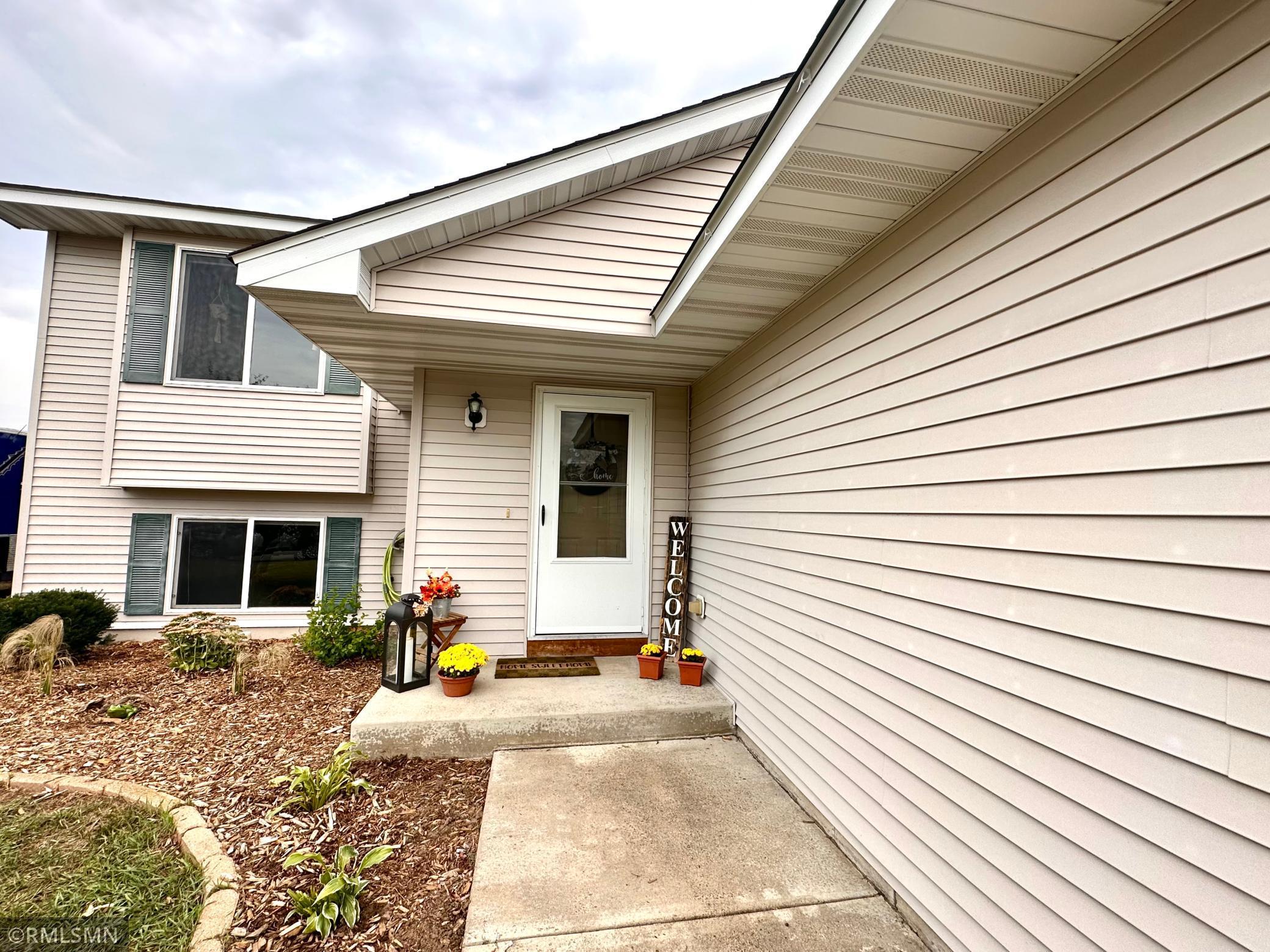 1404 Meadow View Drive