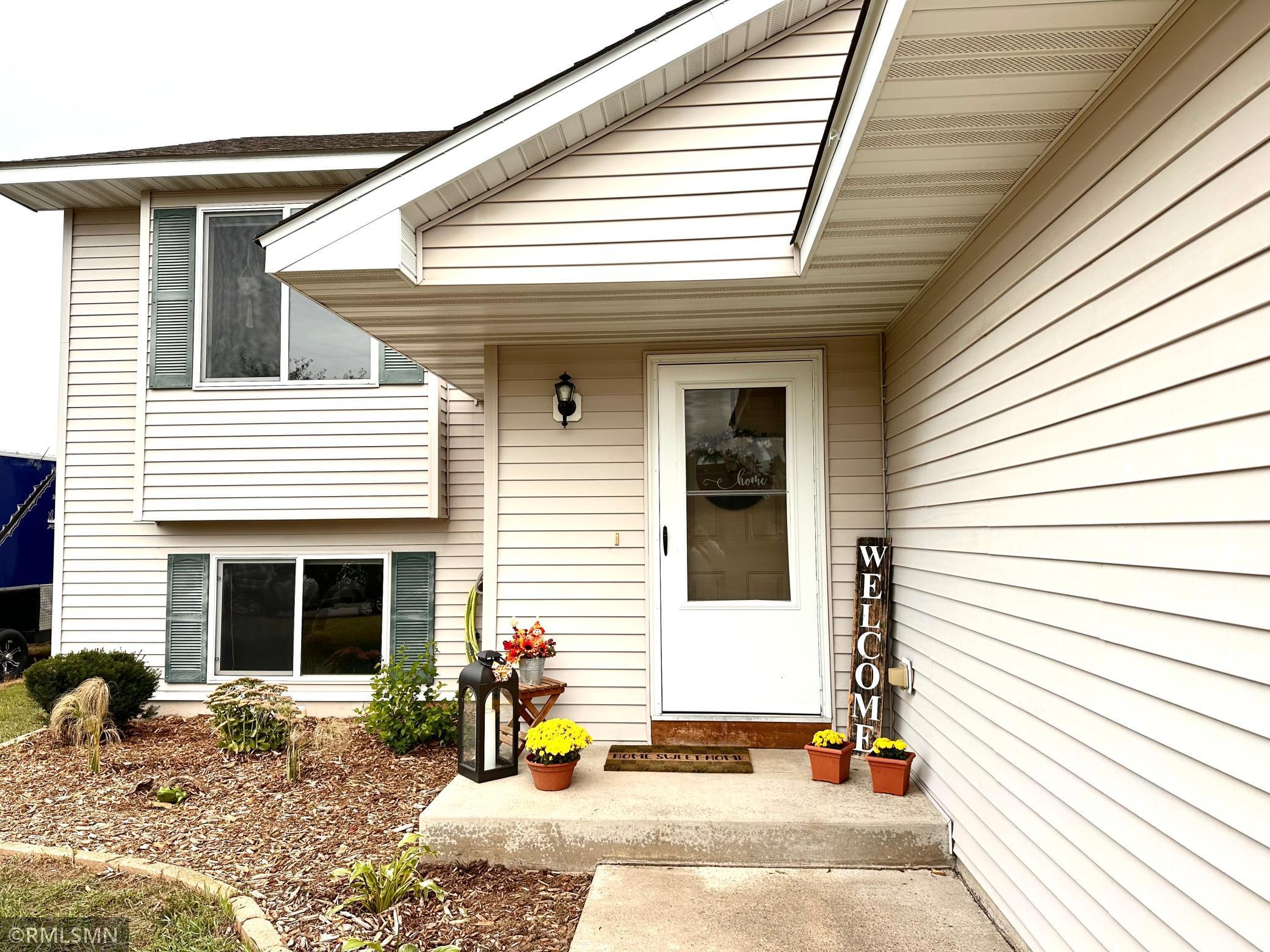 1404 Meadow View Drive