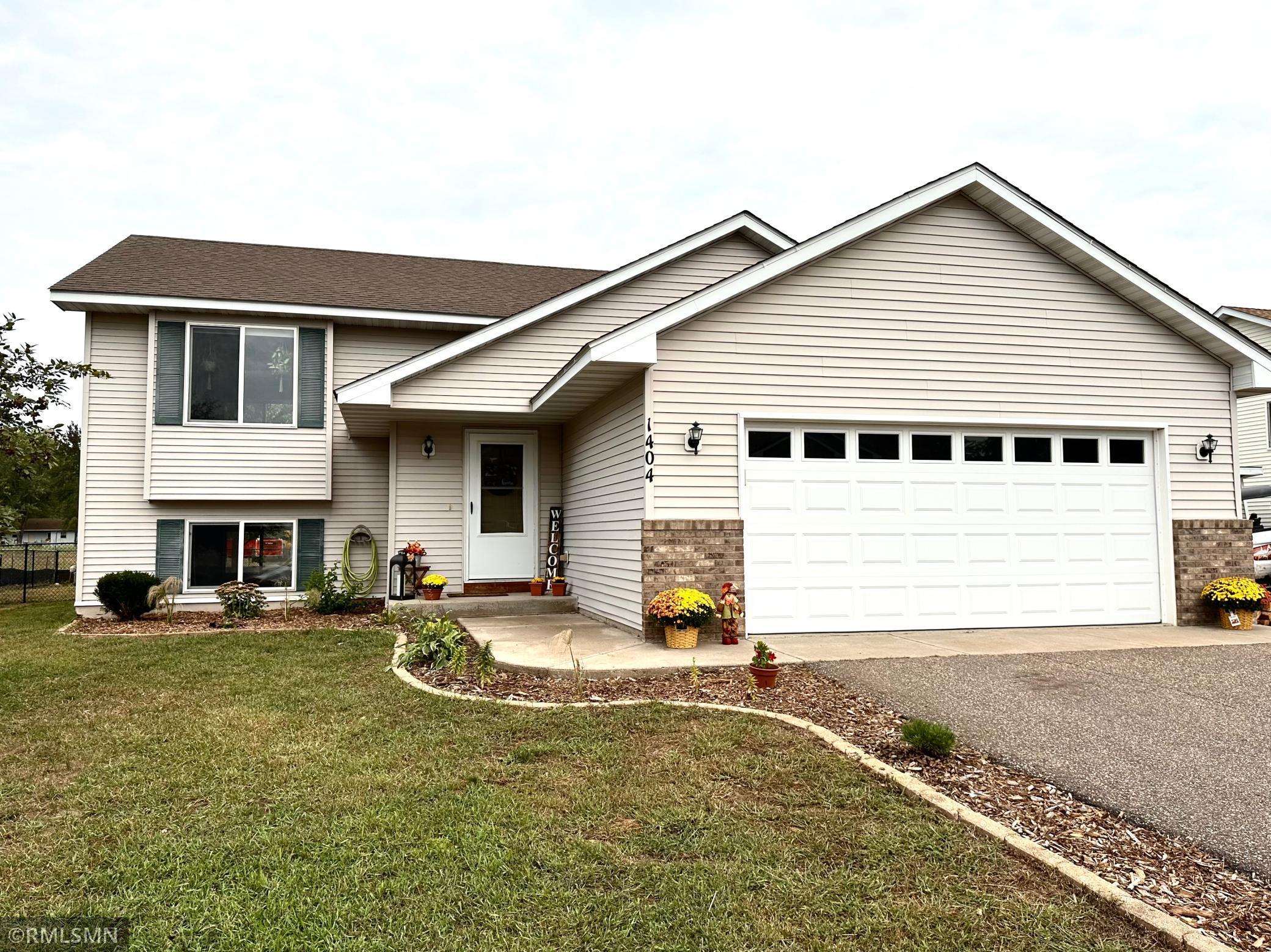 1404 Meadow View Drive