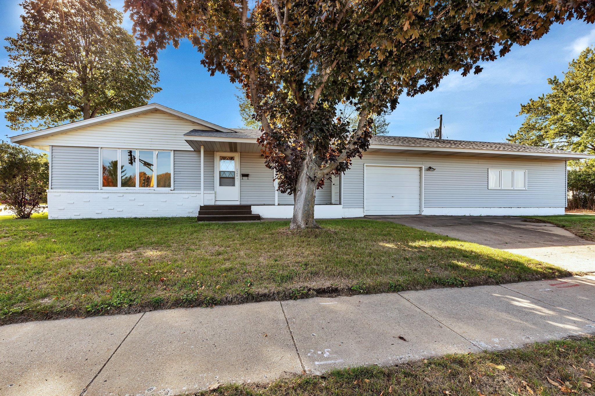 2500 12th Street N