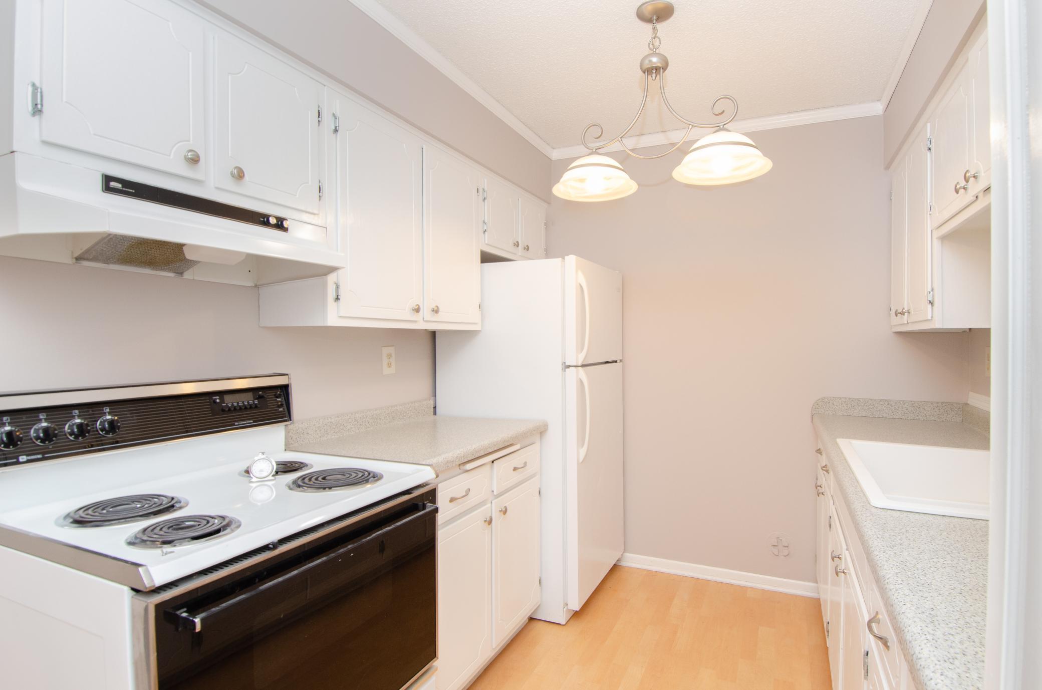 1150 Dellwood Street S Unit: 103