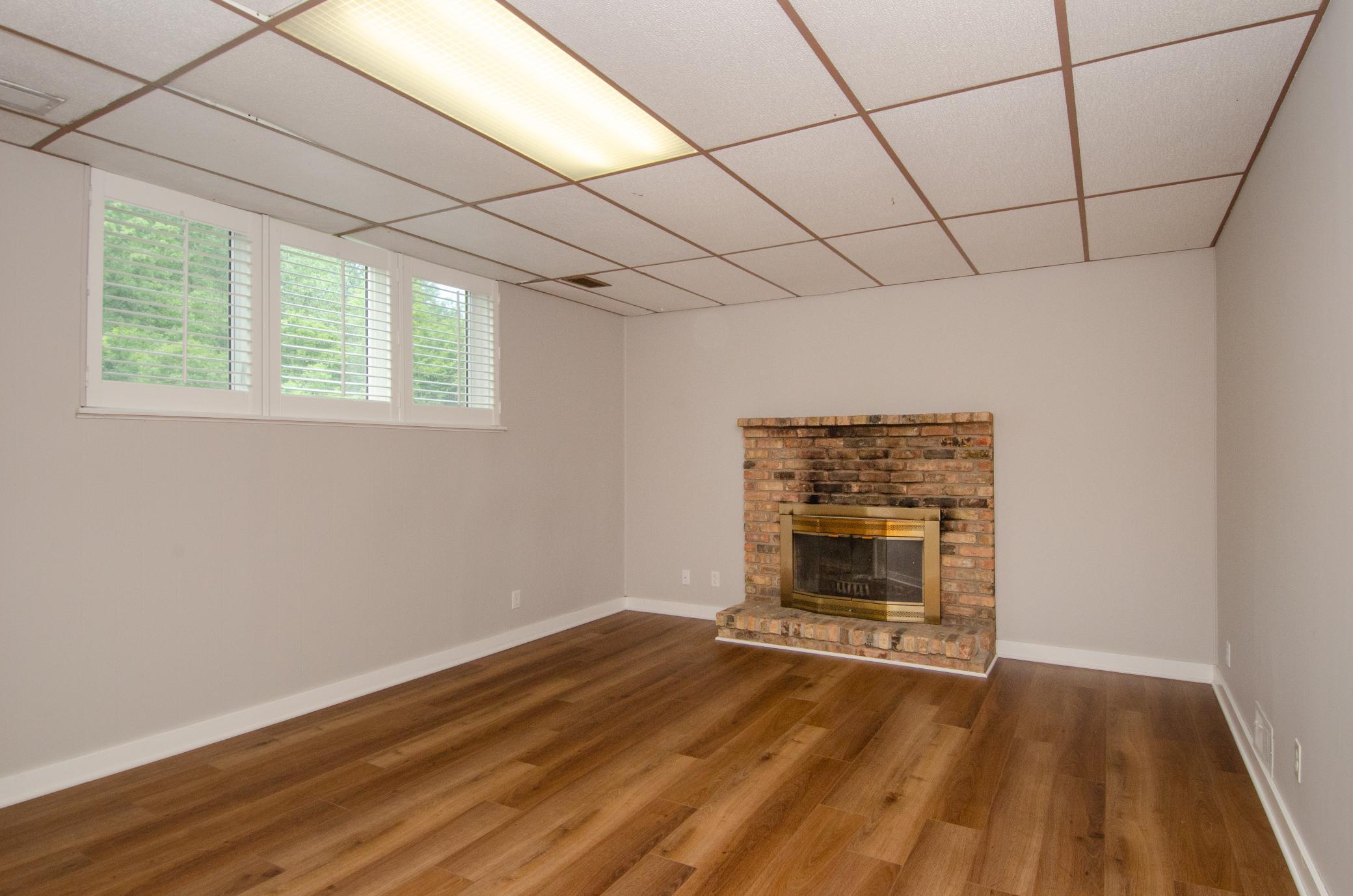 2480 Kewanee Way