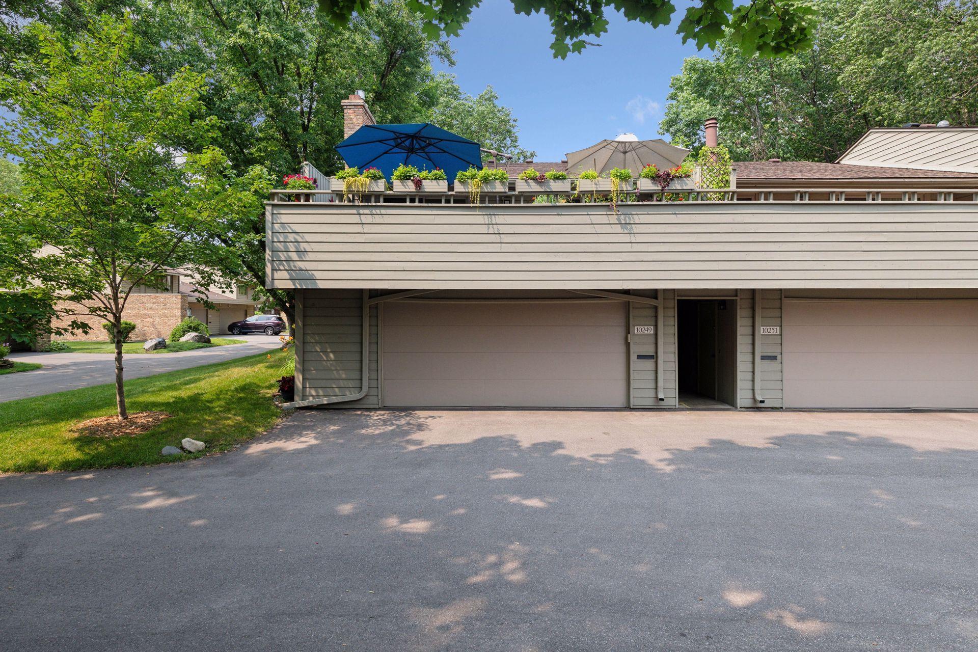 10249 Scarborough Road