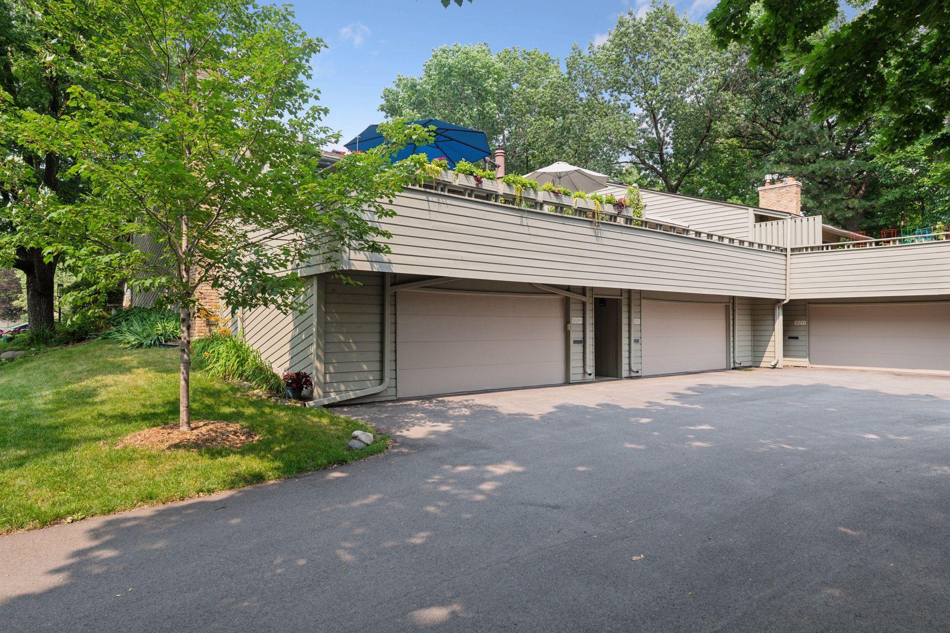 10249 Scarborough Road