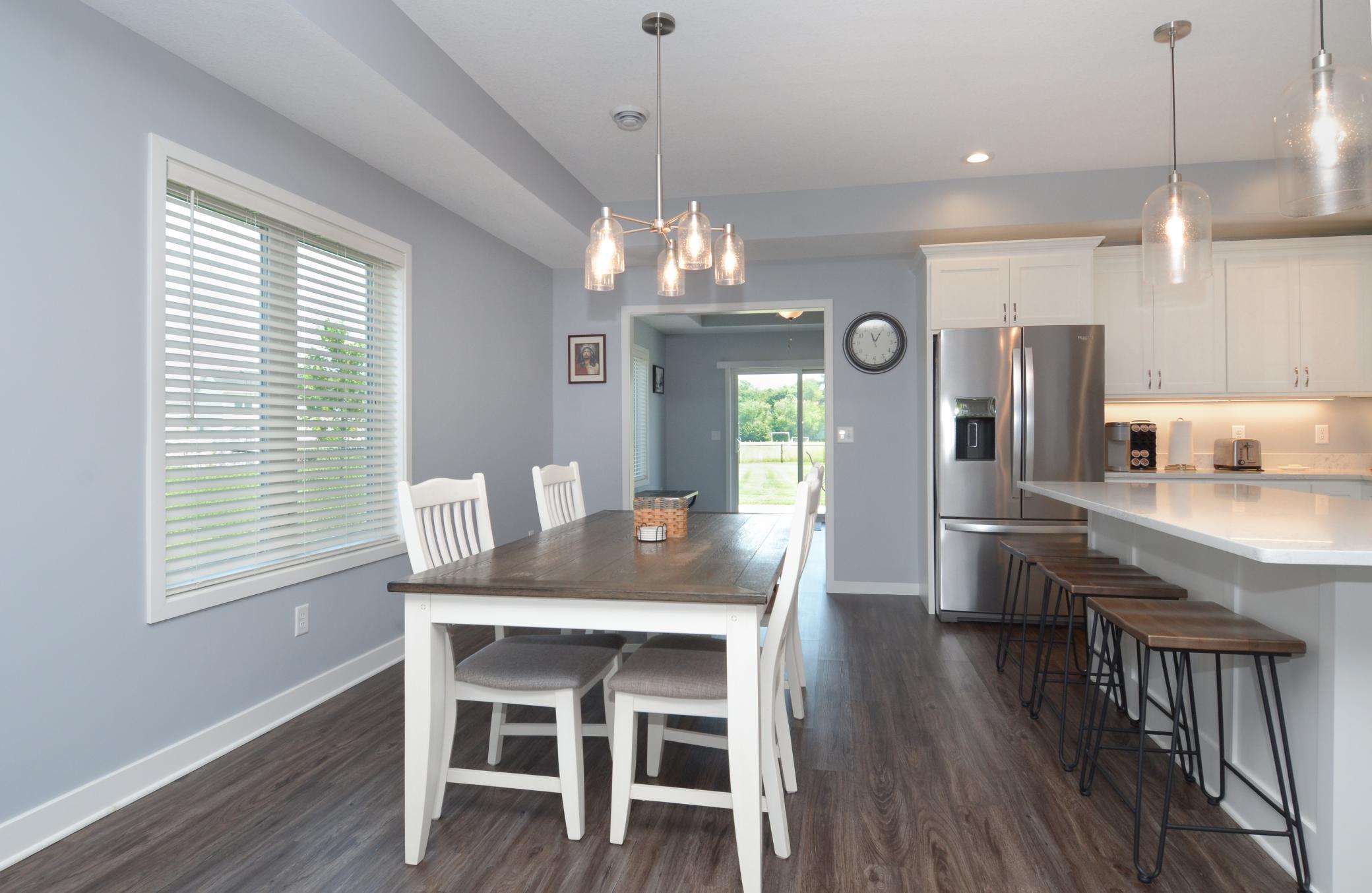 324 Bluebird Drive NW