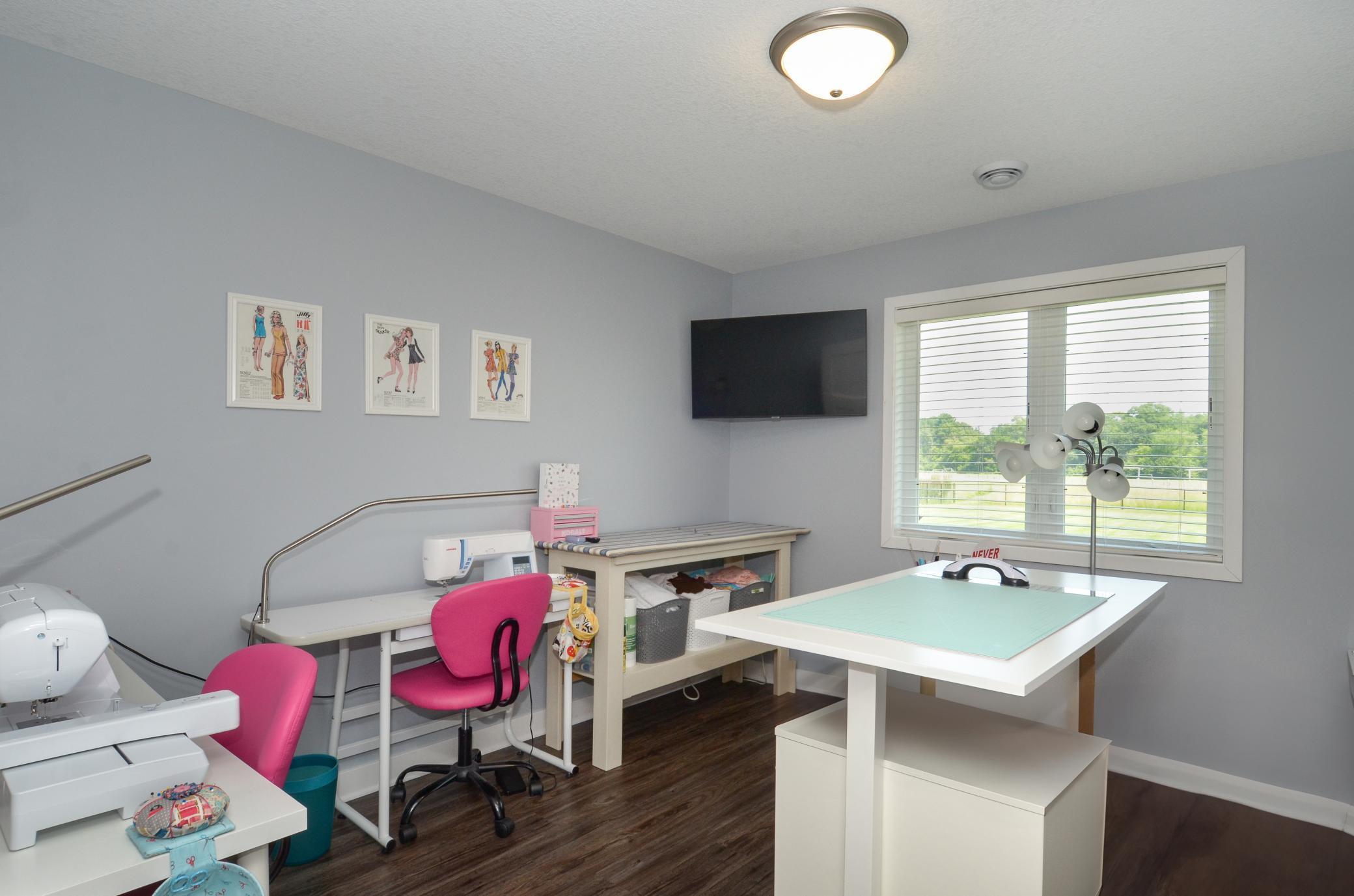 324 Bluebird Drive NW