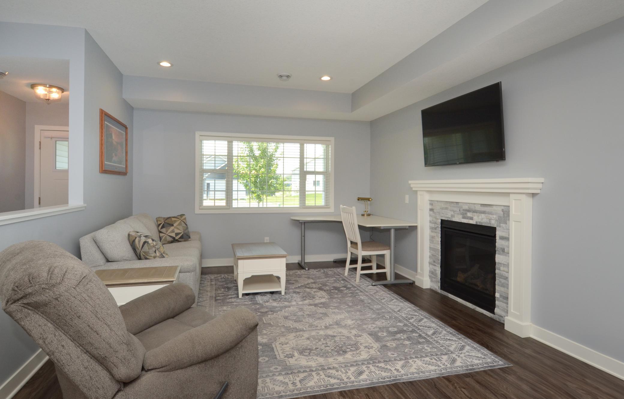 324 Bluebird Drive NW