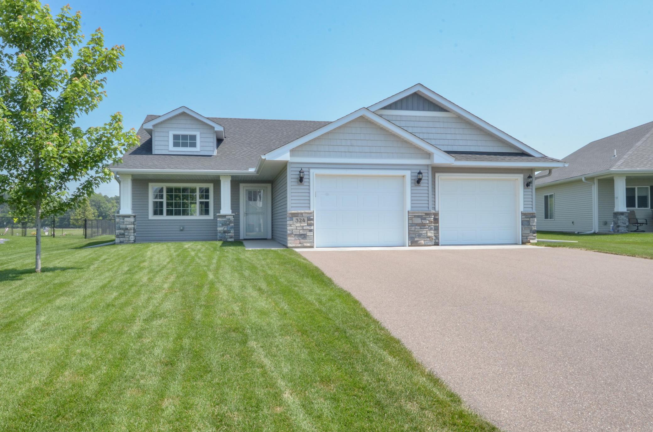 324 Bluebird Drive NW