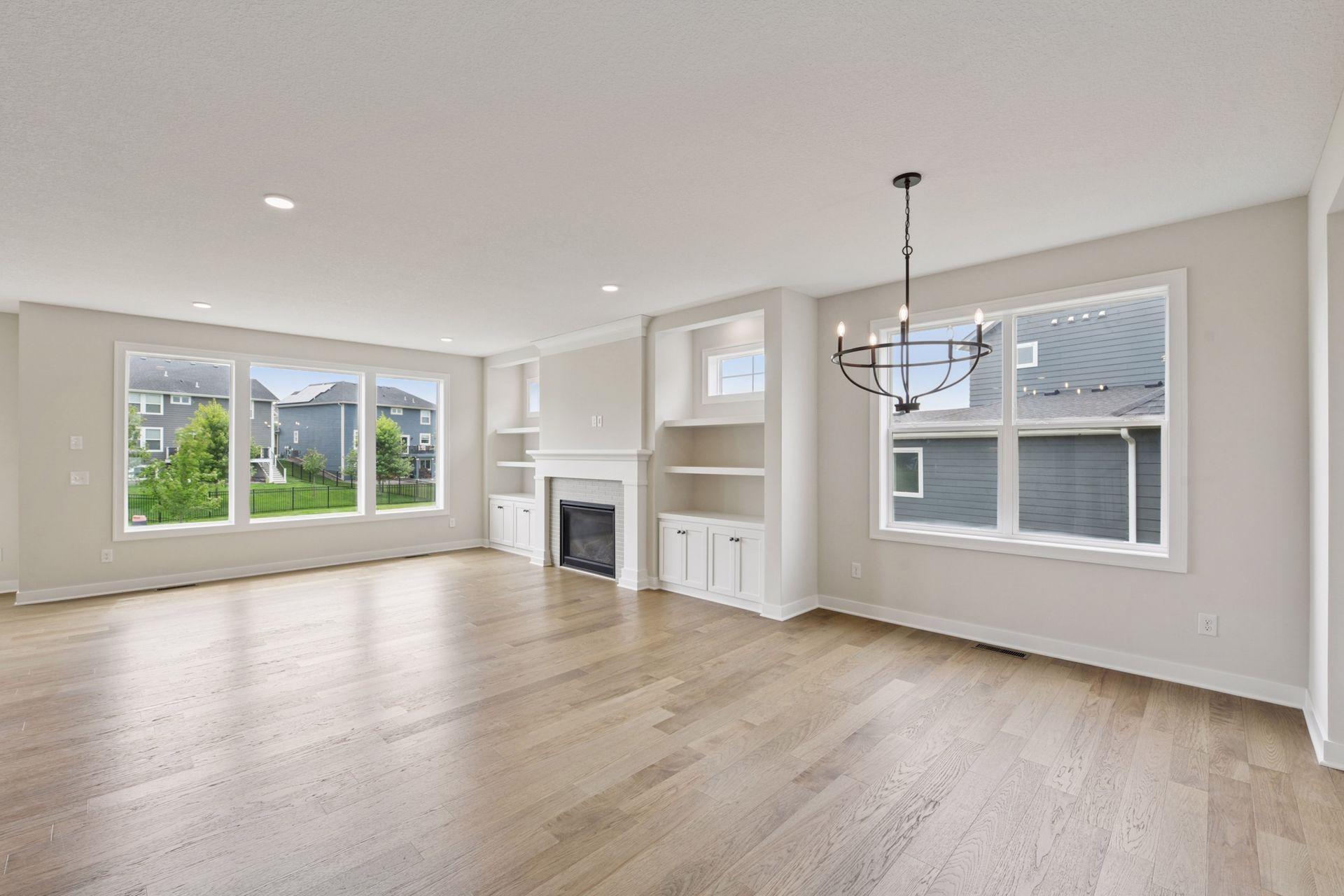 15561 110th Avenue N