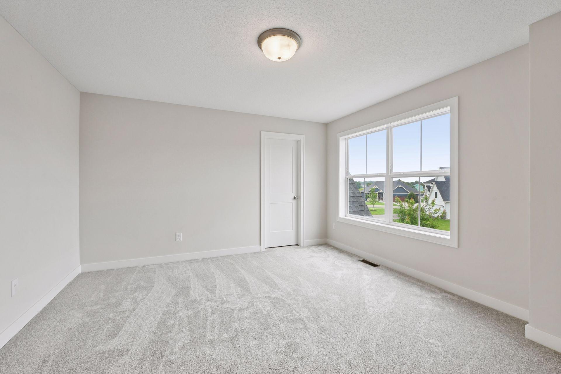 15561 110th Avenue N