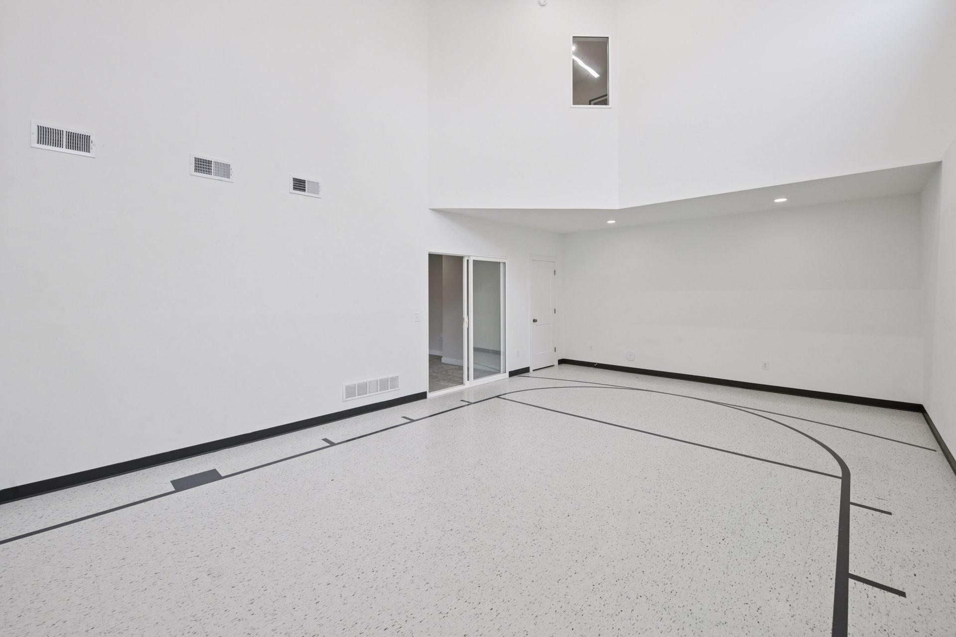 15561 110th Avenue N