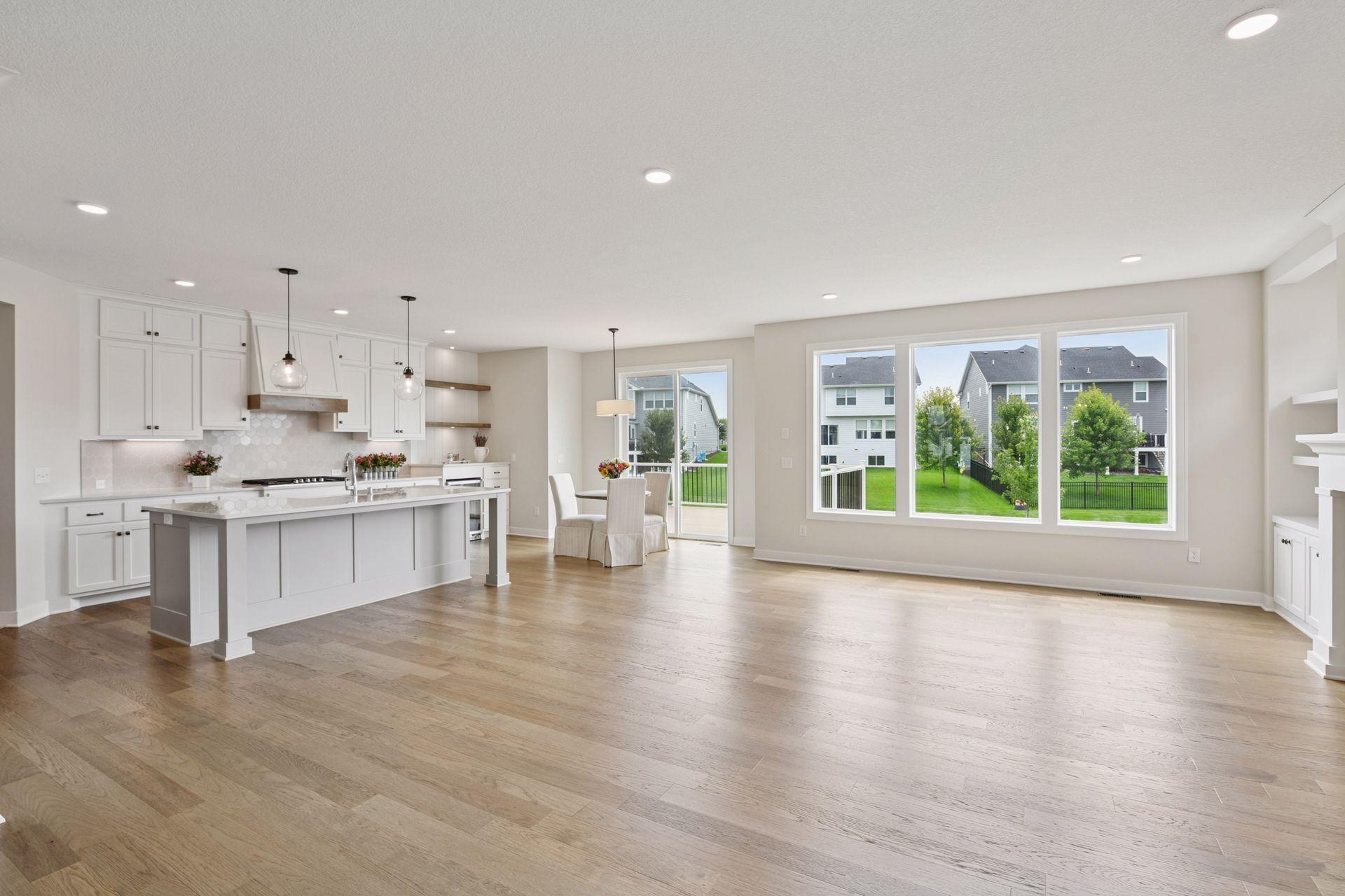 15561 110th Avenue N