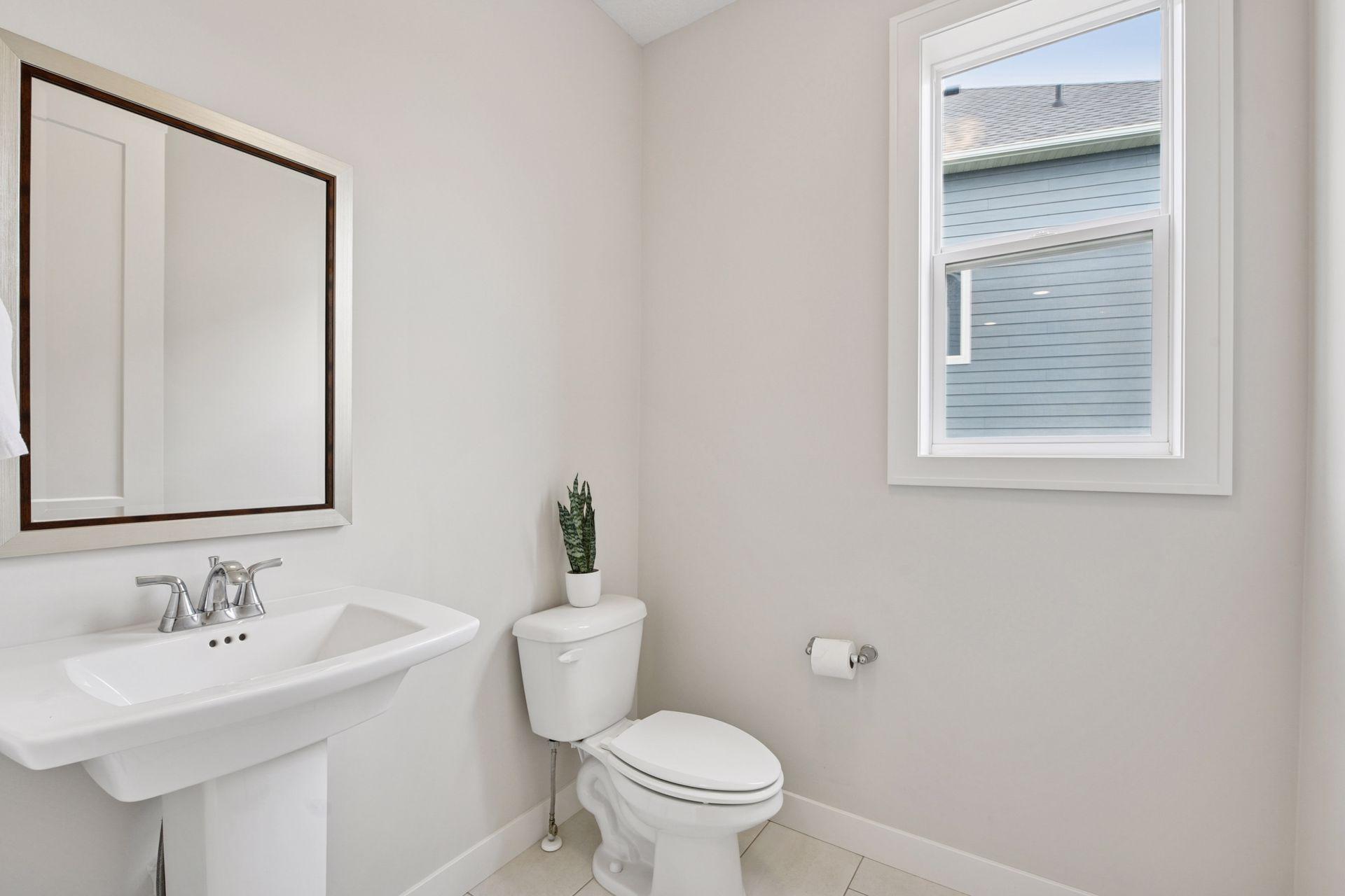 15561 110th Avenue N