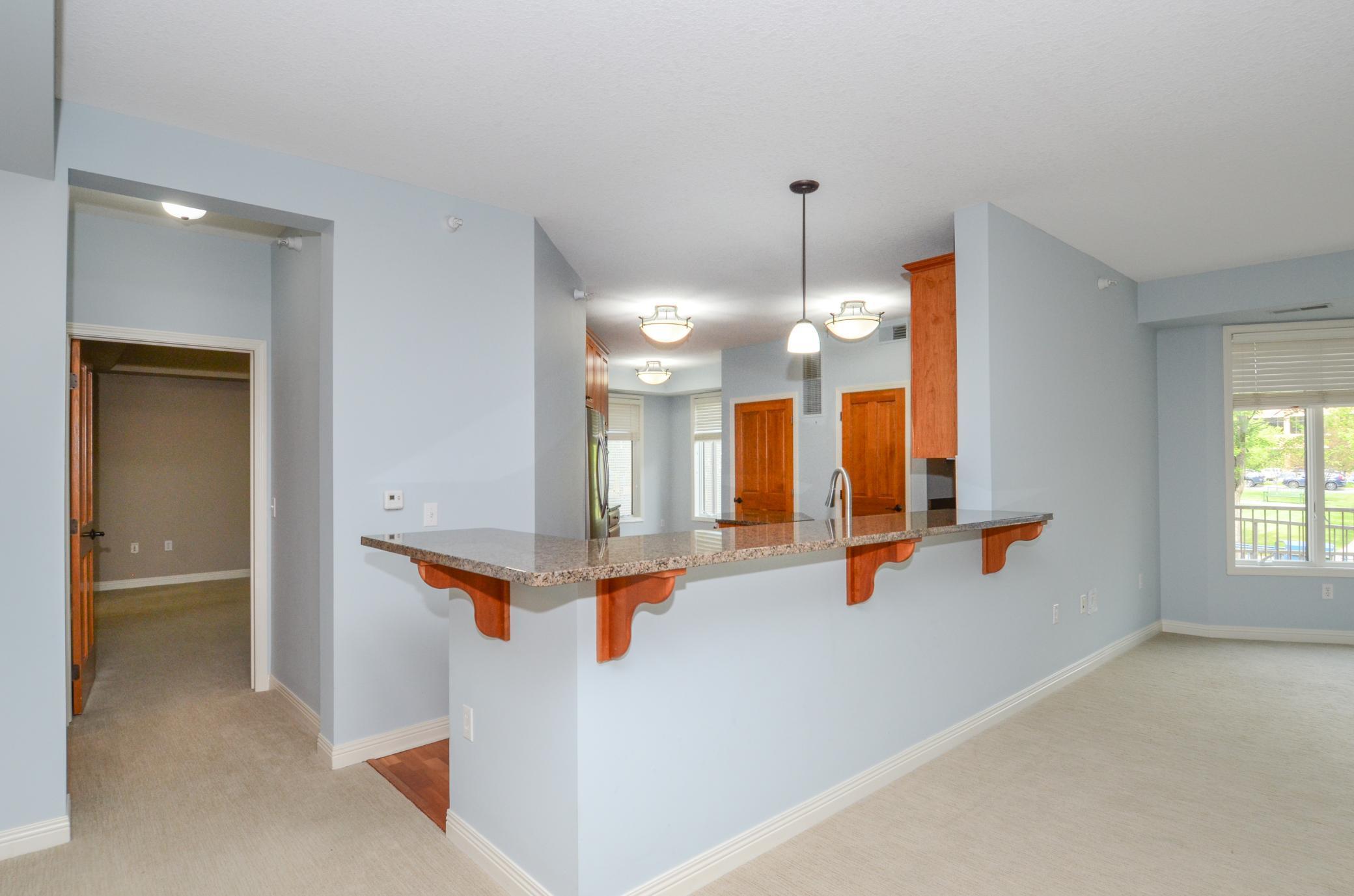 5225 Grandview Square Unit: 114