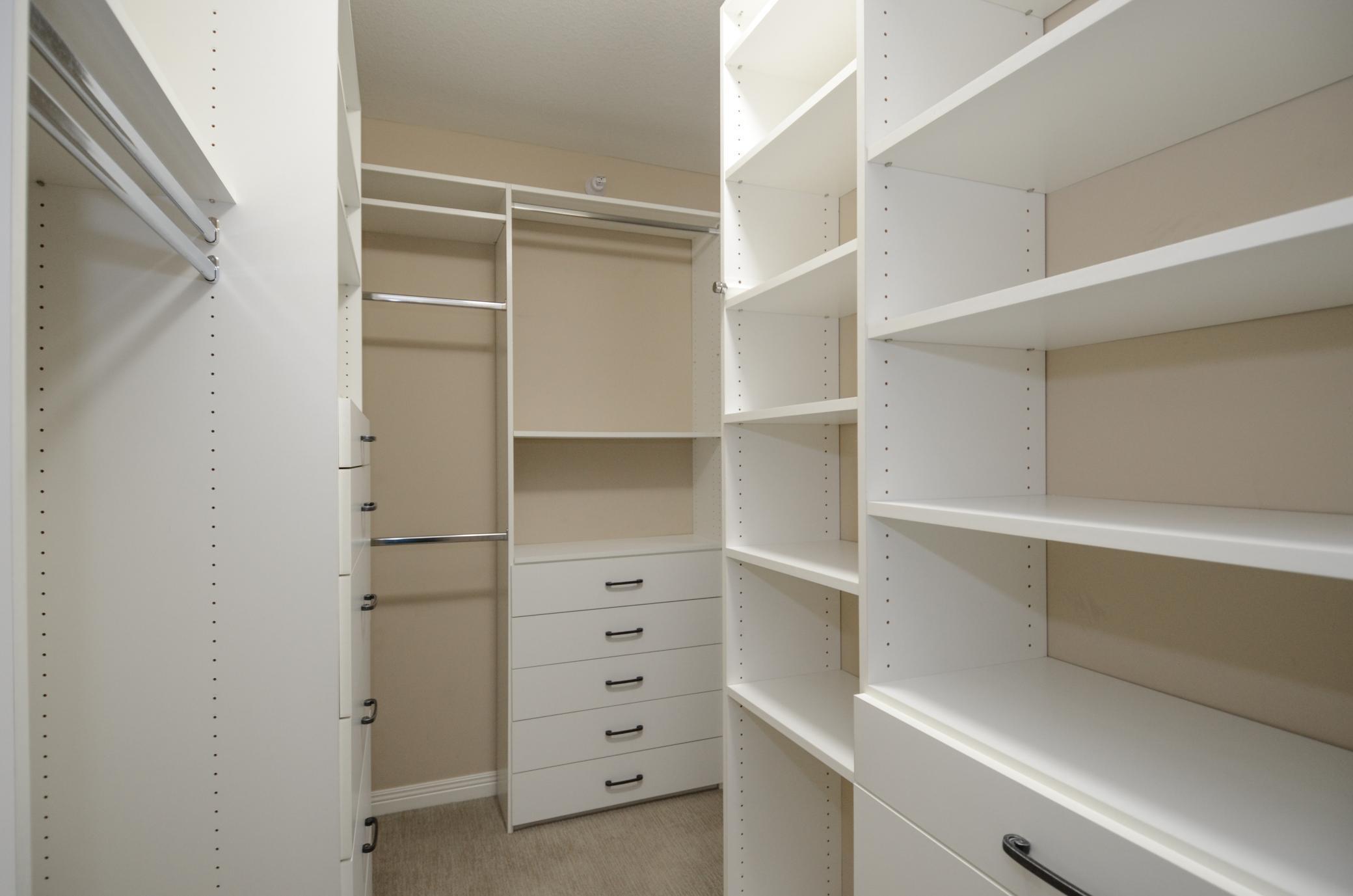 5225 Grandview Square Unit: 114