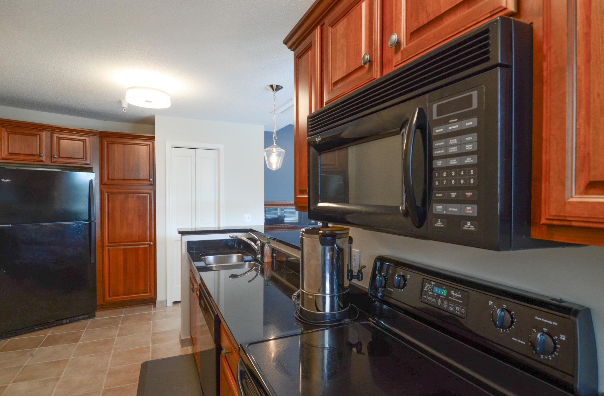 5225 Grandview Square Unit: 114