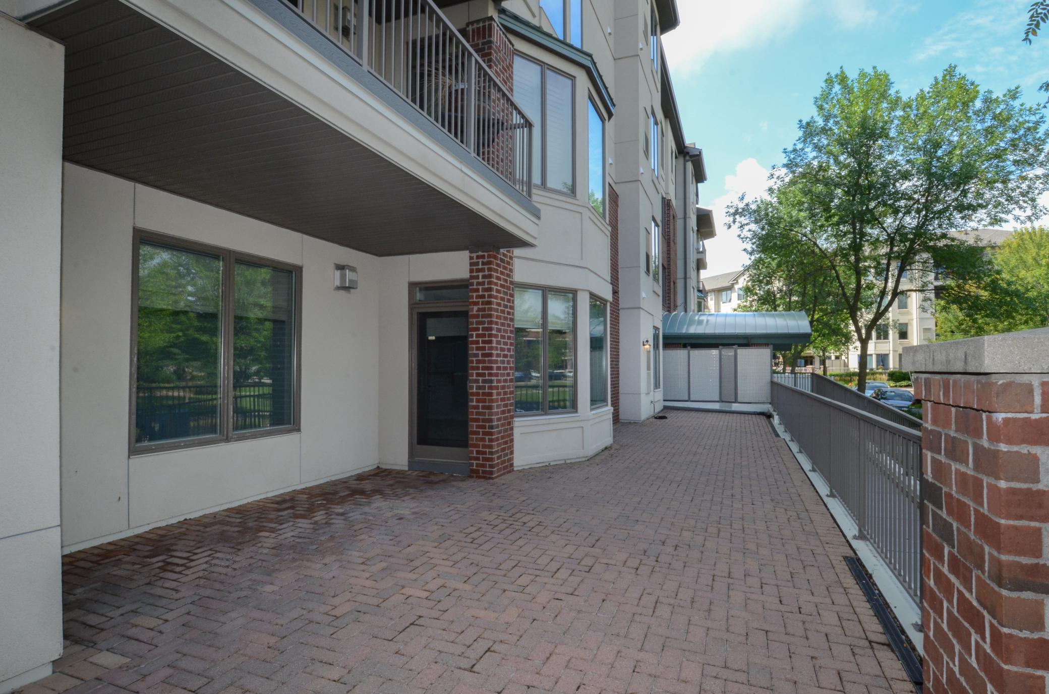5225 Grandview Square Unit: 114