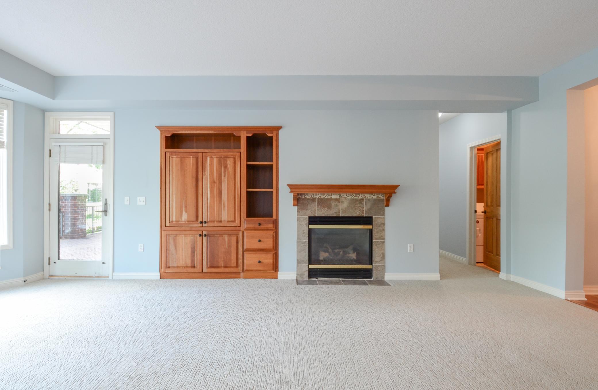 5225 Grandview Square Unit: 114